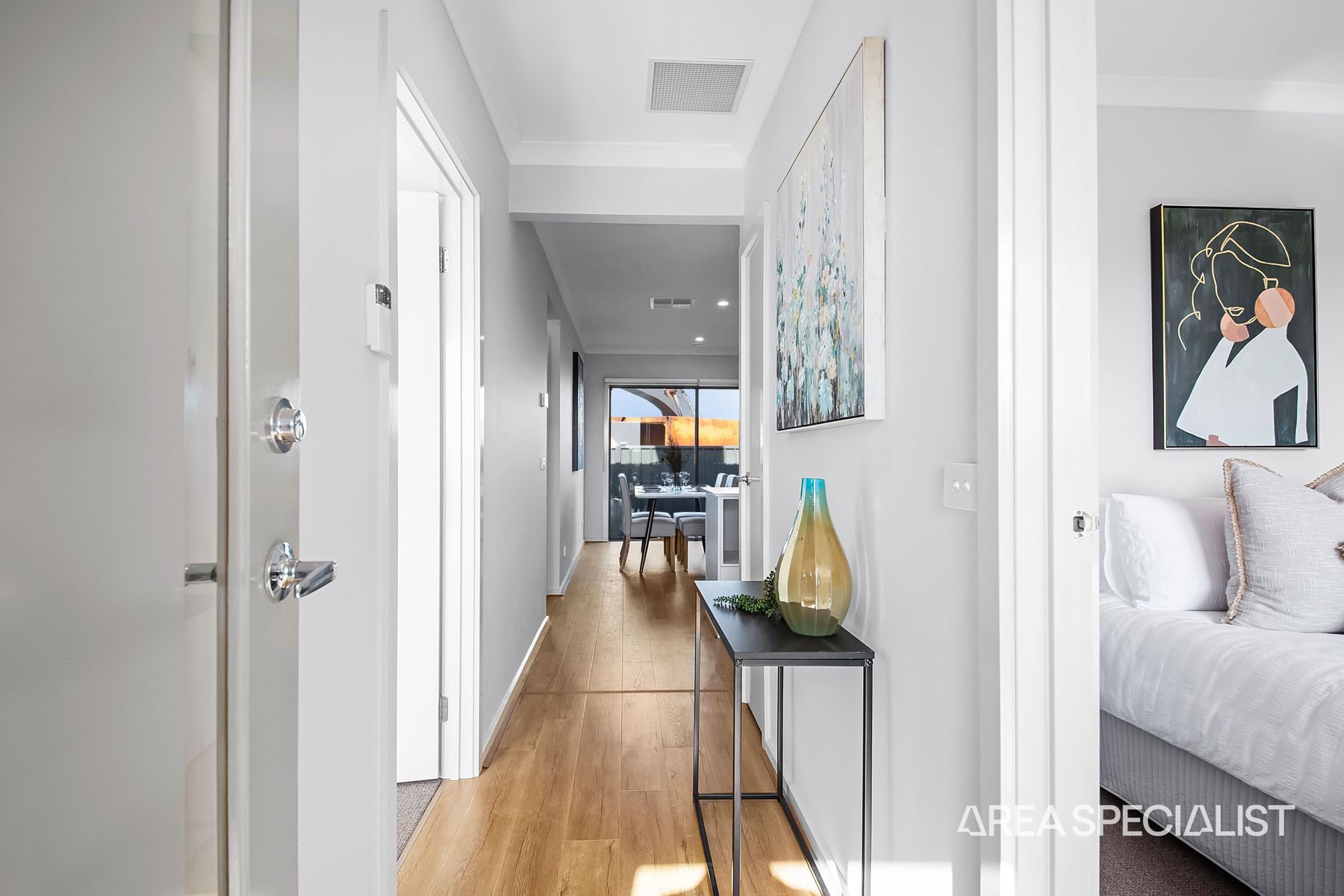 4 Adelong Boulevard, Cobblebank, VIC 3338, Cobblebank - Thumbnail 4