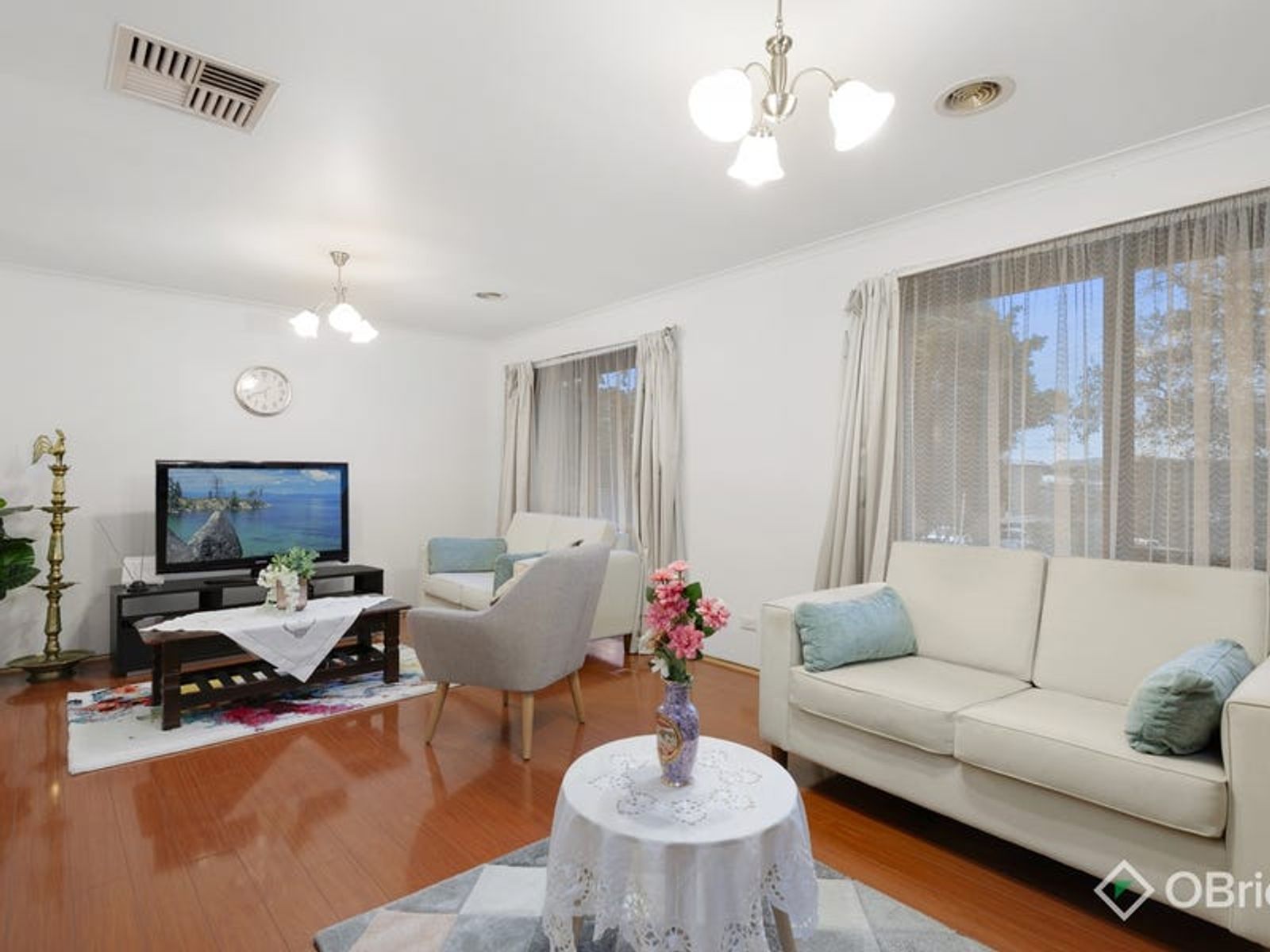 4 William Hovell Drive, Endeavour Hills, VIC 3802, Endeavour Hills - Thumbnail 2