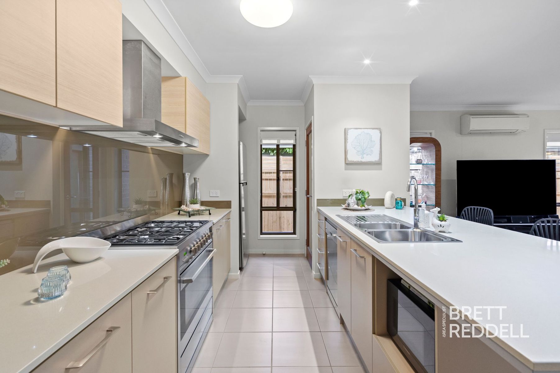 20 Oakover Avenue, Ormeau Hills, QLD 4208, Ormeau Hills - Thumbnail 3