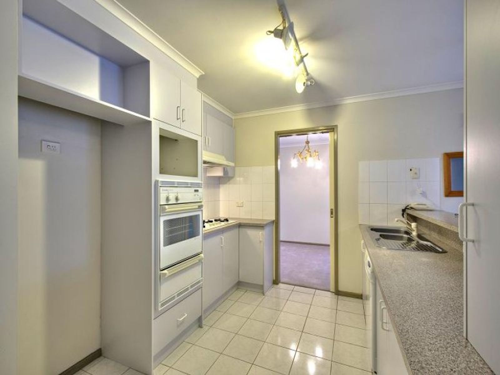 86 Kearney Drive, Aspendale Gardens, VIC 3195, Aspendale Gardens - Thumbnail 3