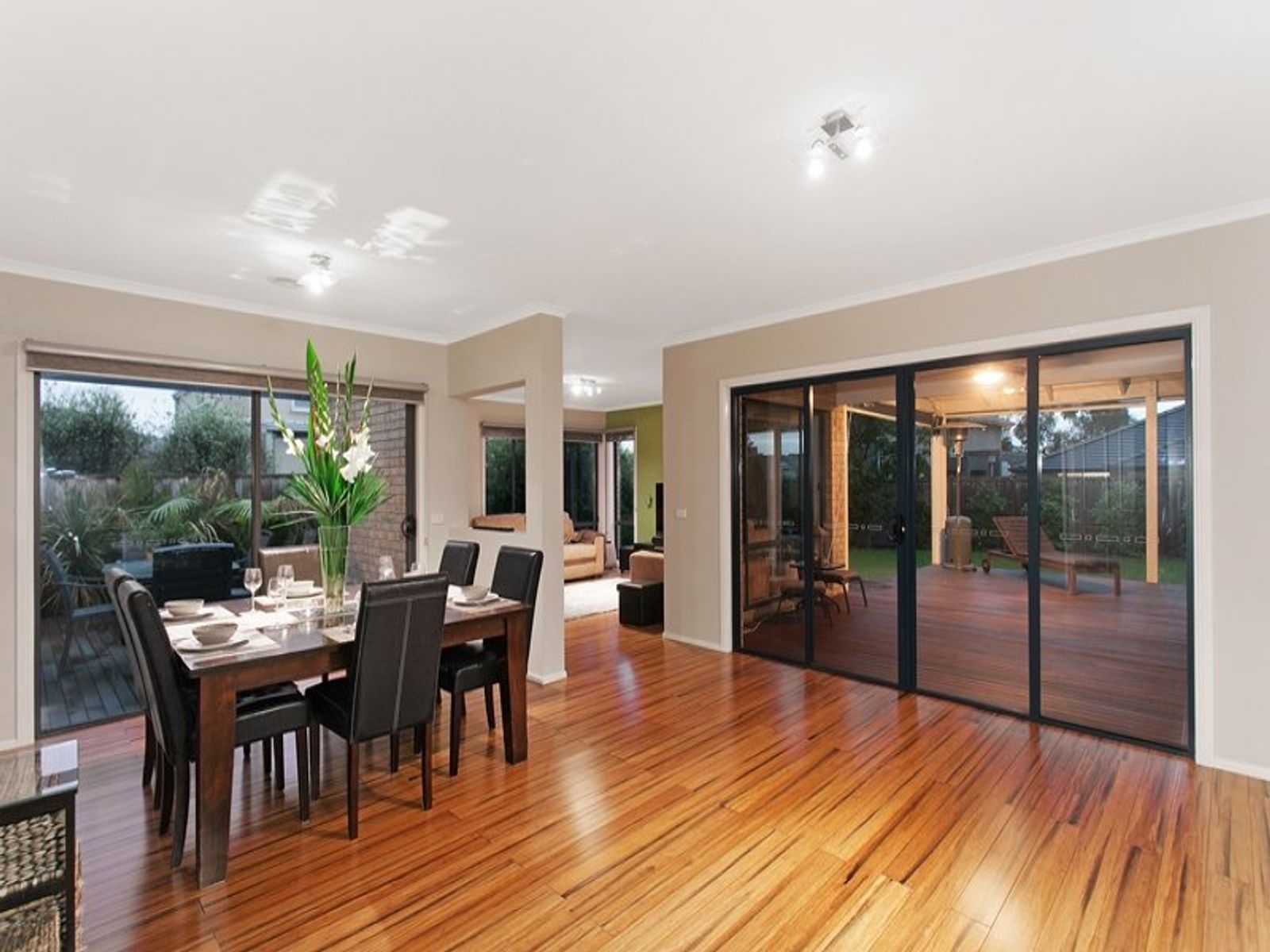 46 Island Point Avenue, Waterways, VIC 3195, Waterways - Thumbnail 4