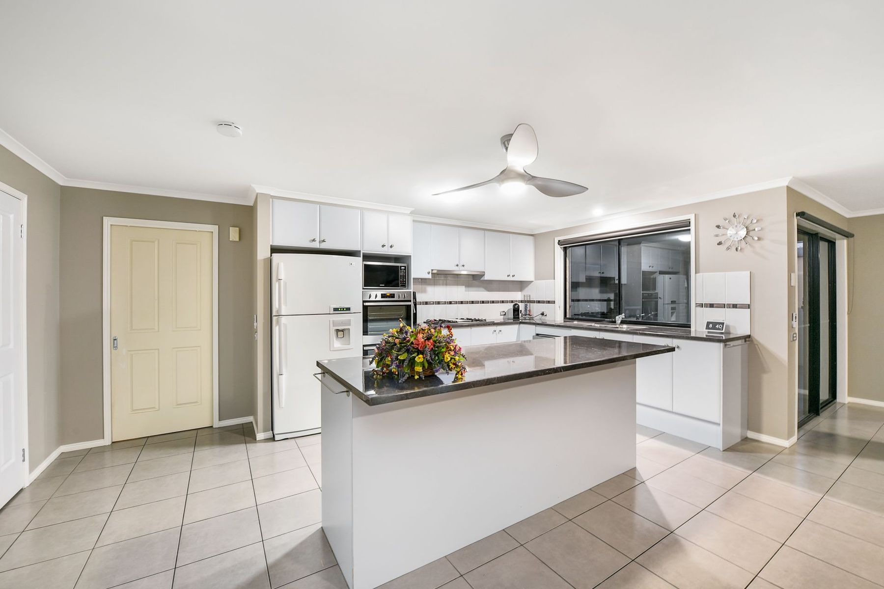 18 Broadstone Way, Cranbourne - Thumbnail 8