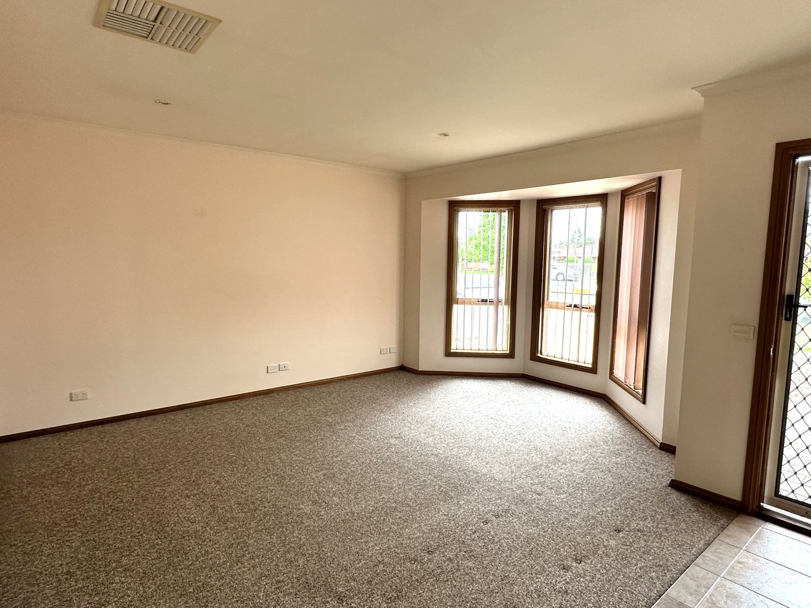 263 Twelfth Street, Mildura - Thumbnail 2