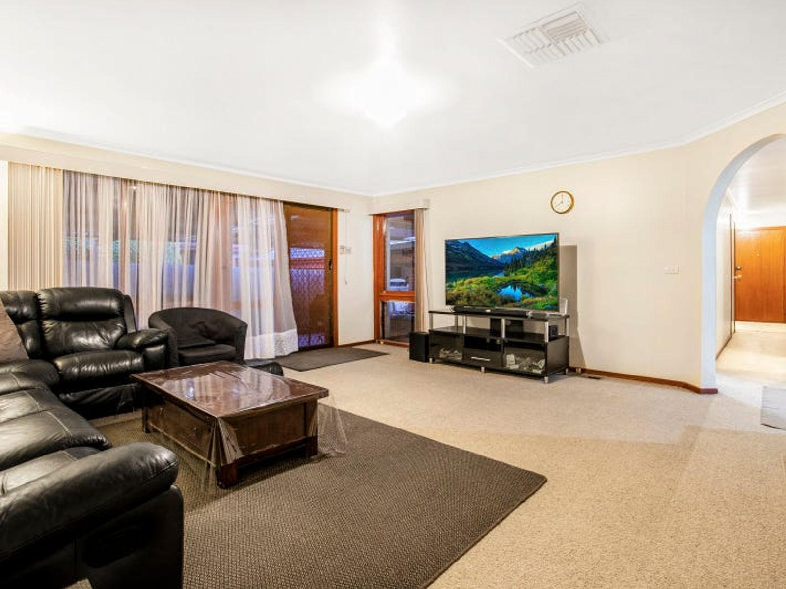28 Lauriston Drive, Endeavour Hills, VIC 3802, Endeavour Hills - Thumbnail 3