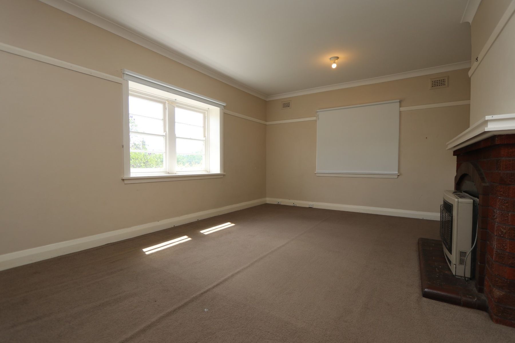 41 Montague Street, Goulburn NSW 2580, Goulburn - Thumbnail 3