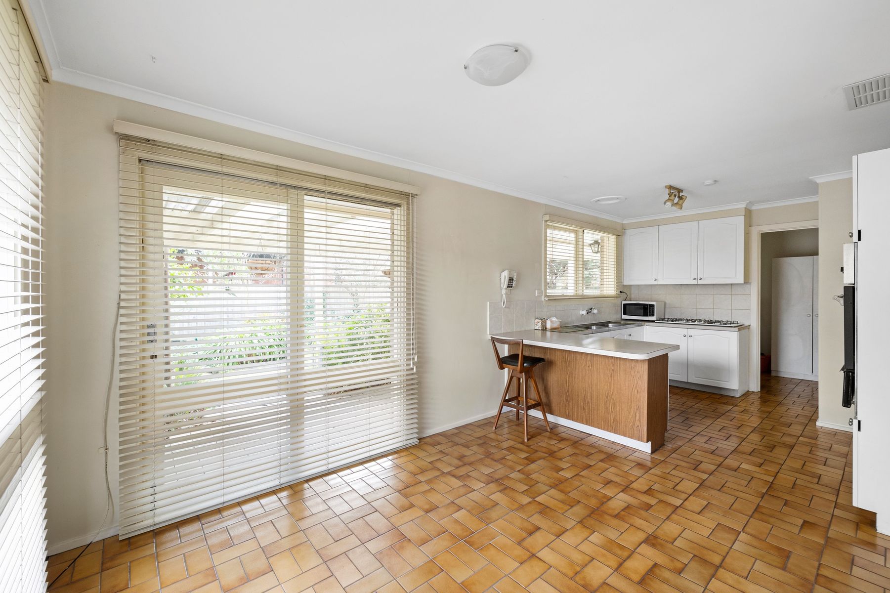7 Hillcroft Drive, Templestowe VIC 3106, Templestowe - Thumbnail 5