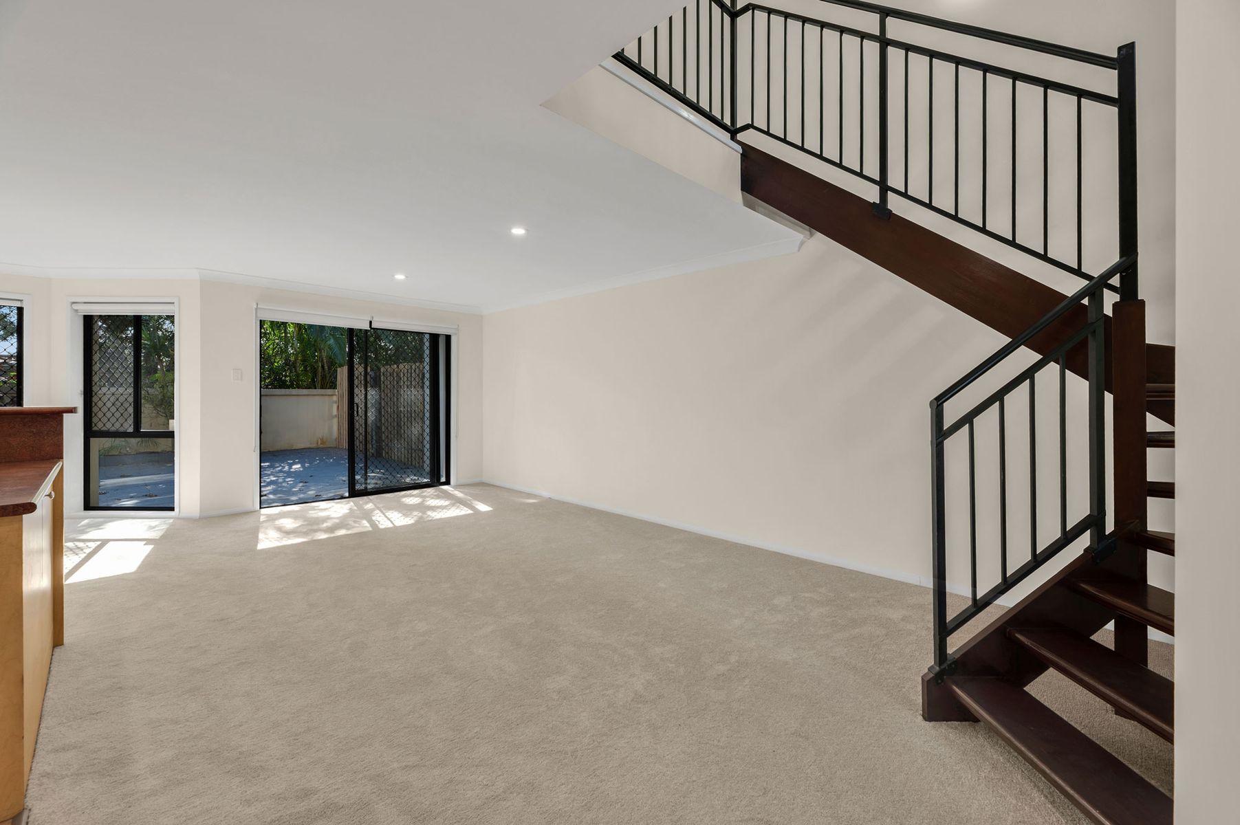 3/96-98 Slatyer Avenue, Bundall, Bundall - Thumbnail 4