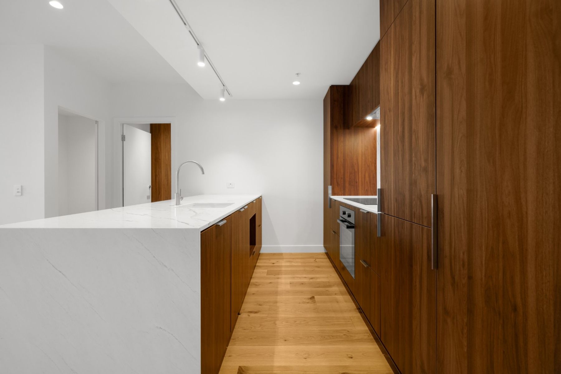 303/645 Dandenong Road, Malvern, Malvern - Thumbnail 3