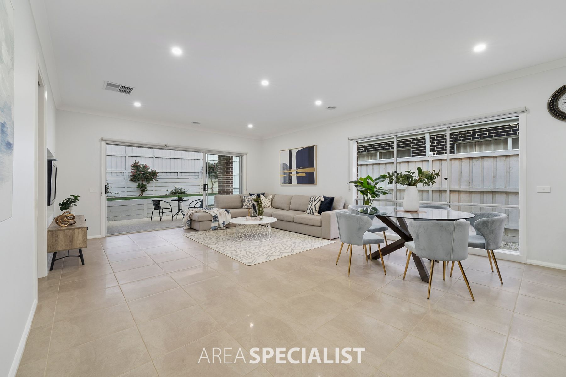 29 Gallant Drive, Clyde North, VIC 3978, Clyde North - Thumbnail 7