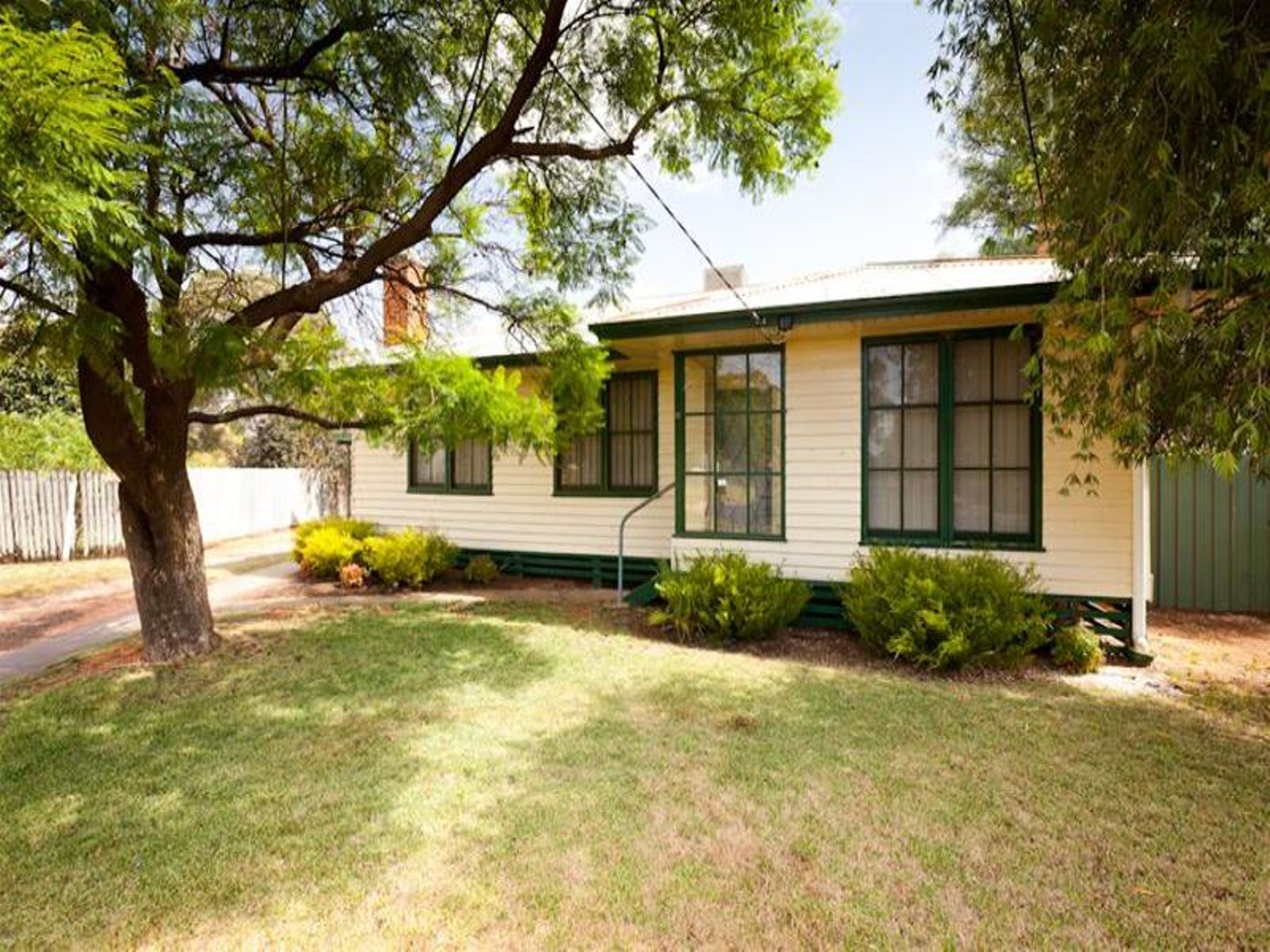 11 Jenkins Place, Mildura - Image 1