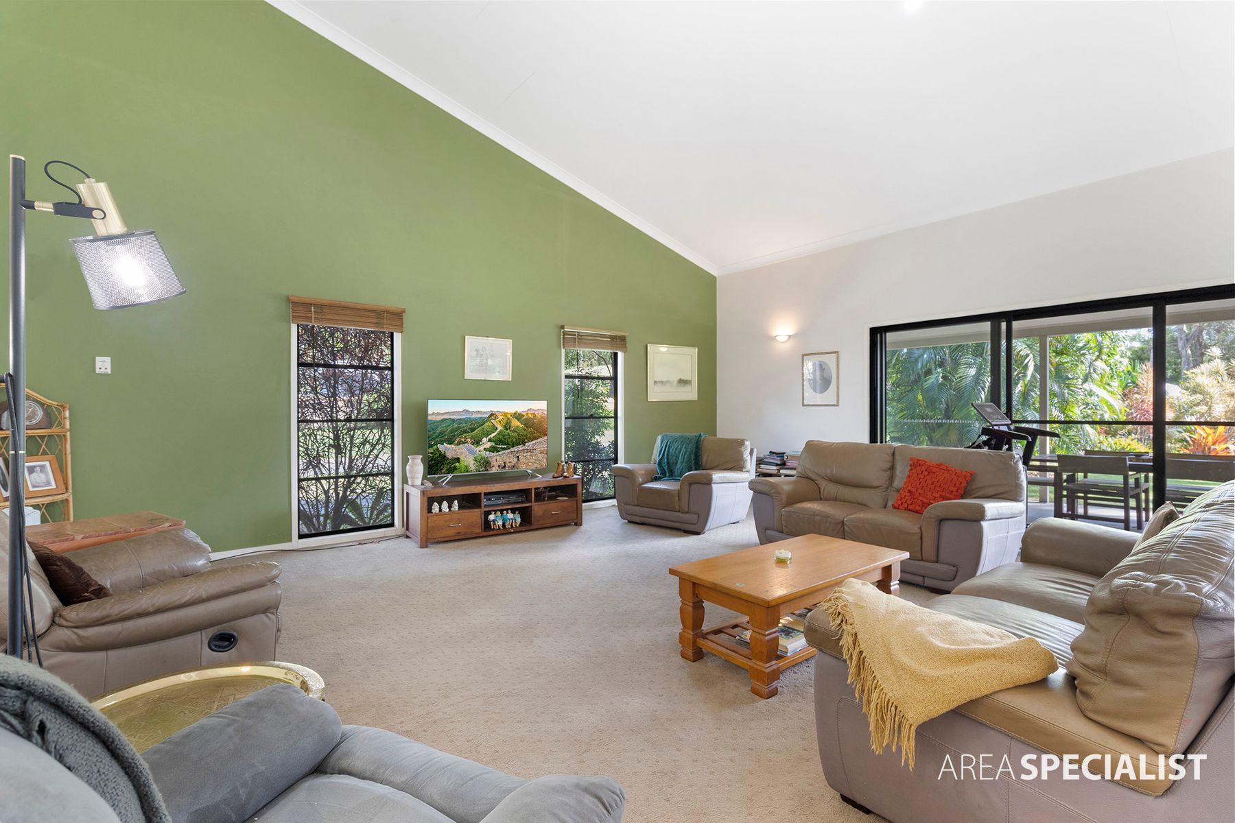 62 Pelican Parade, Jacobs Well, QLD 4208, Jacobs Well - Thumbnail 8