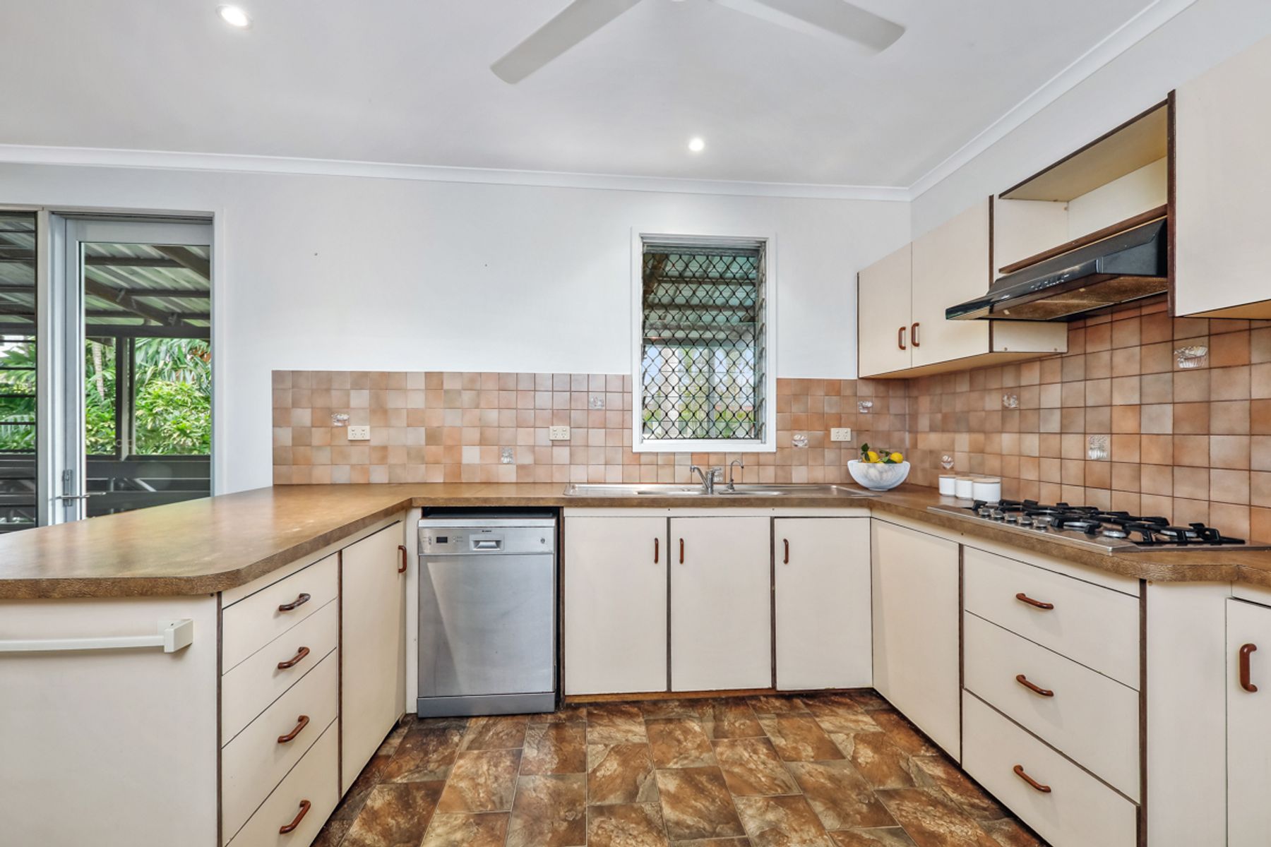 13 Katoope Street, Wanguri NT 0810, Wanguri - Thumbnail 6