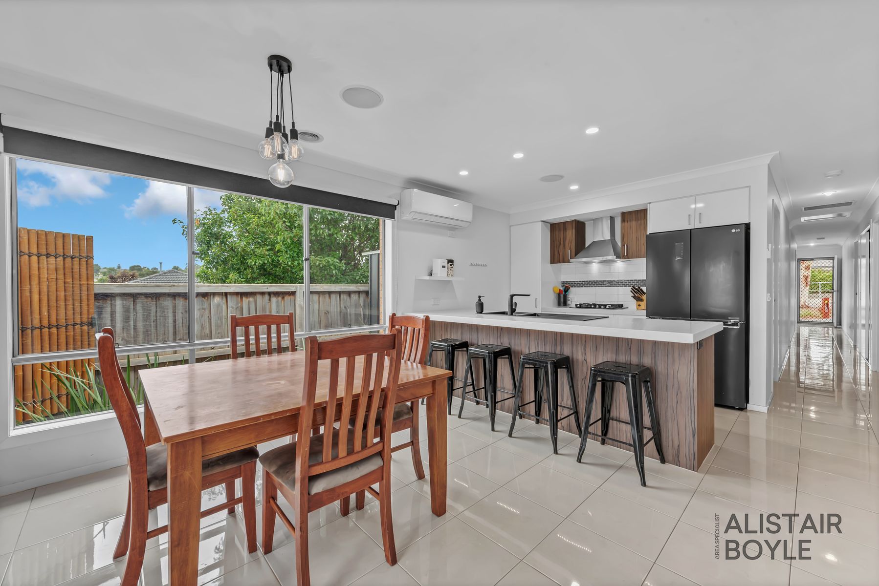 11 McKenna Place, Pakenham, VIC 3810, Pakenham - Thumbnail 6