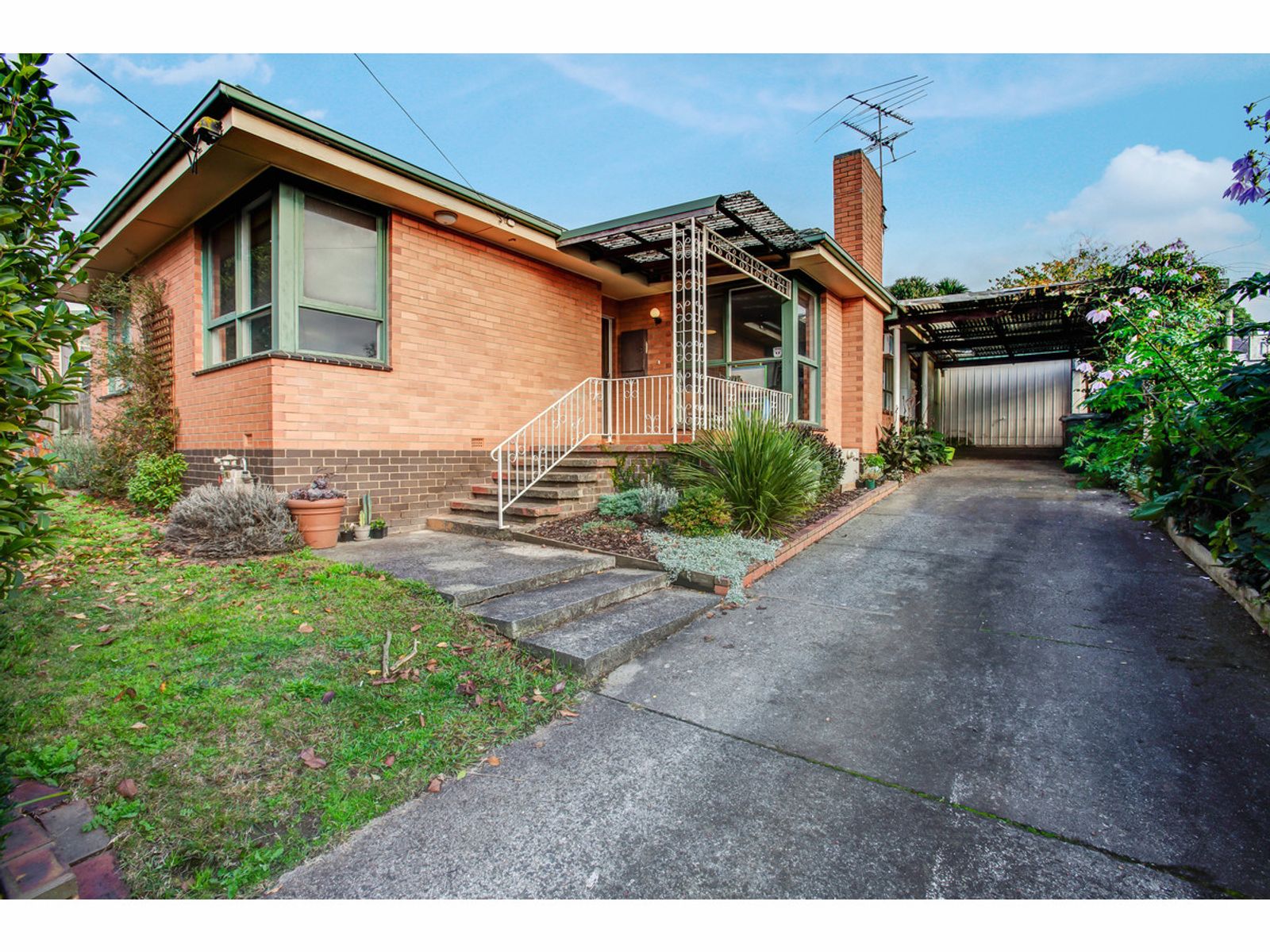 11 Montrose Street, Warragul, VIC 3820, Warragul - Thumbnail 2