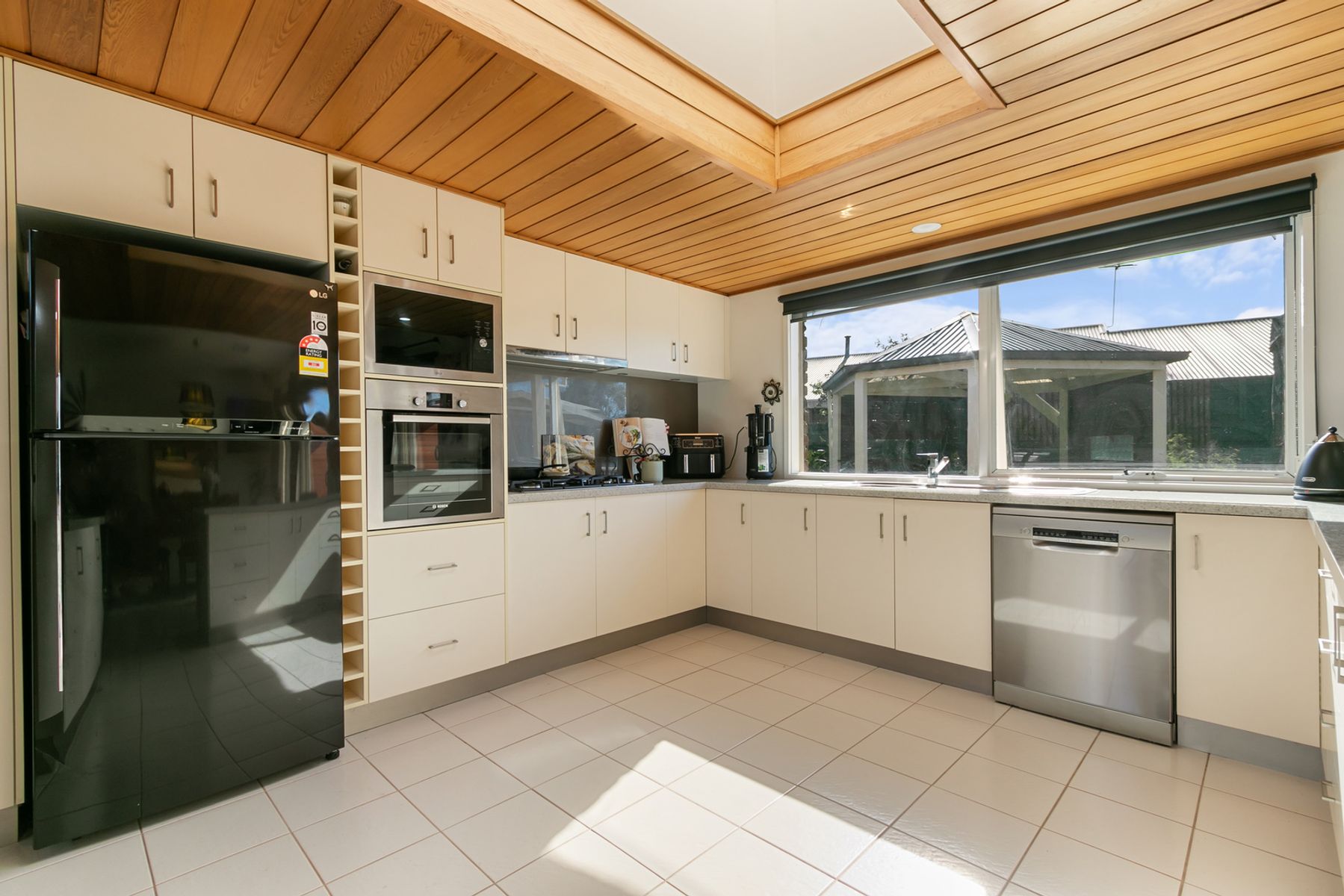 021 Open2view ID947678 9 Hammond Court   Traralgon