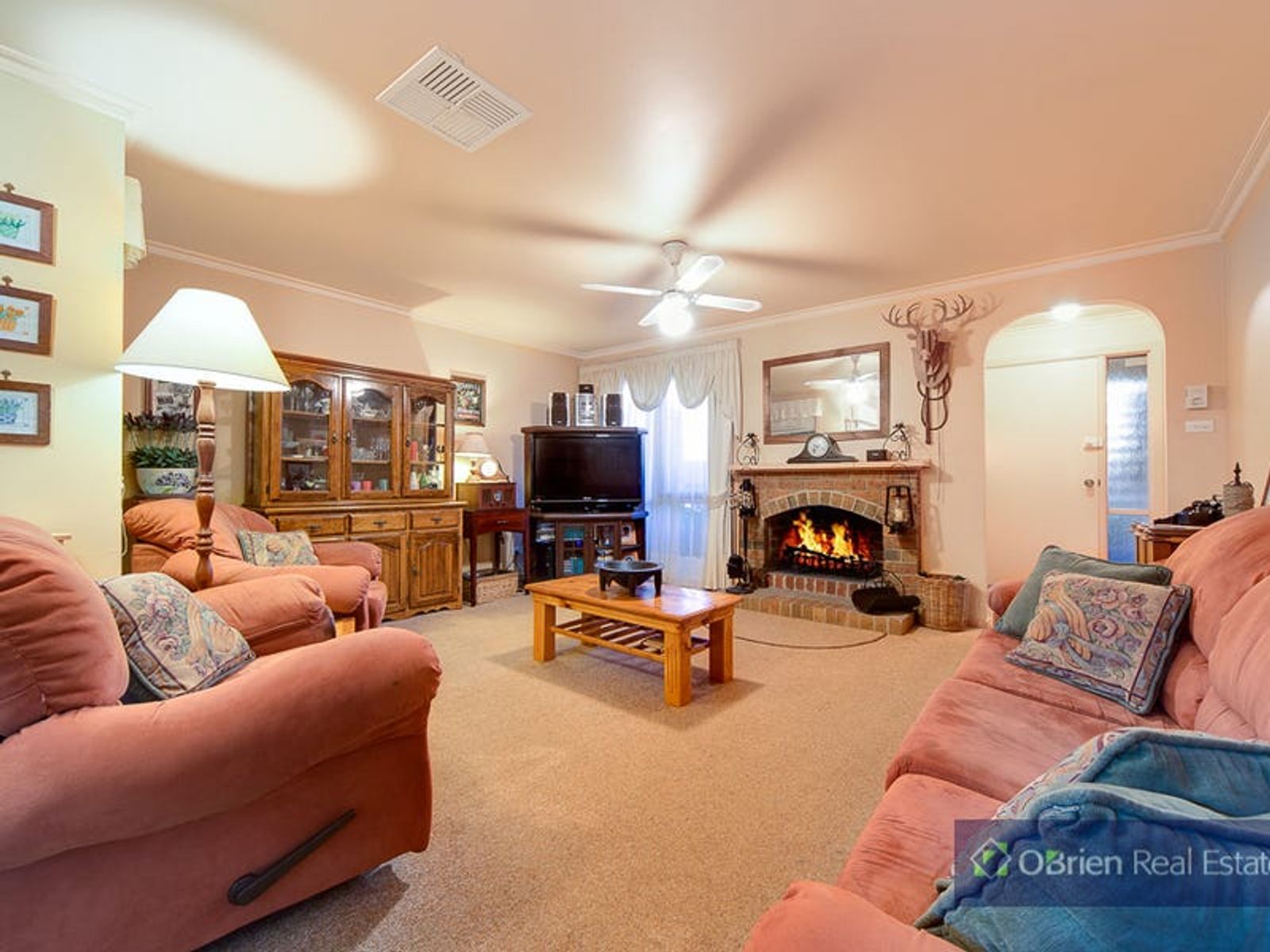 7 Laggan Court, Endeavour Hills, VIC 3802, Endeavour Hills - Thumbnail 3