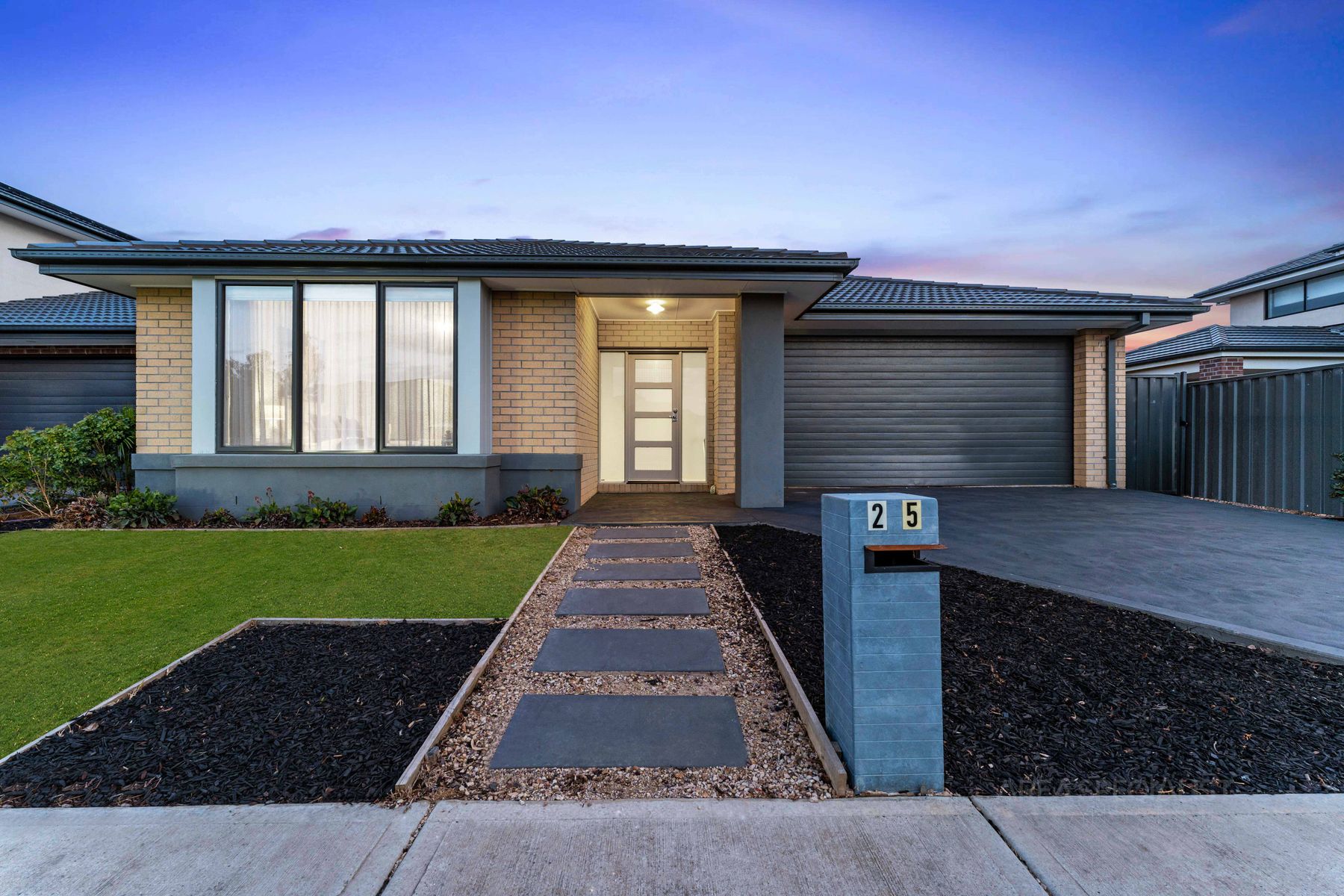 25 Satellite Drive, Werribee, VIC 3030, Werribee - Thumbnail 3