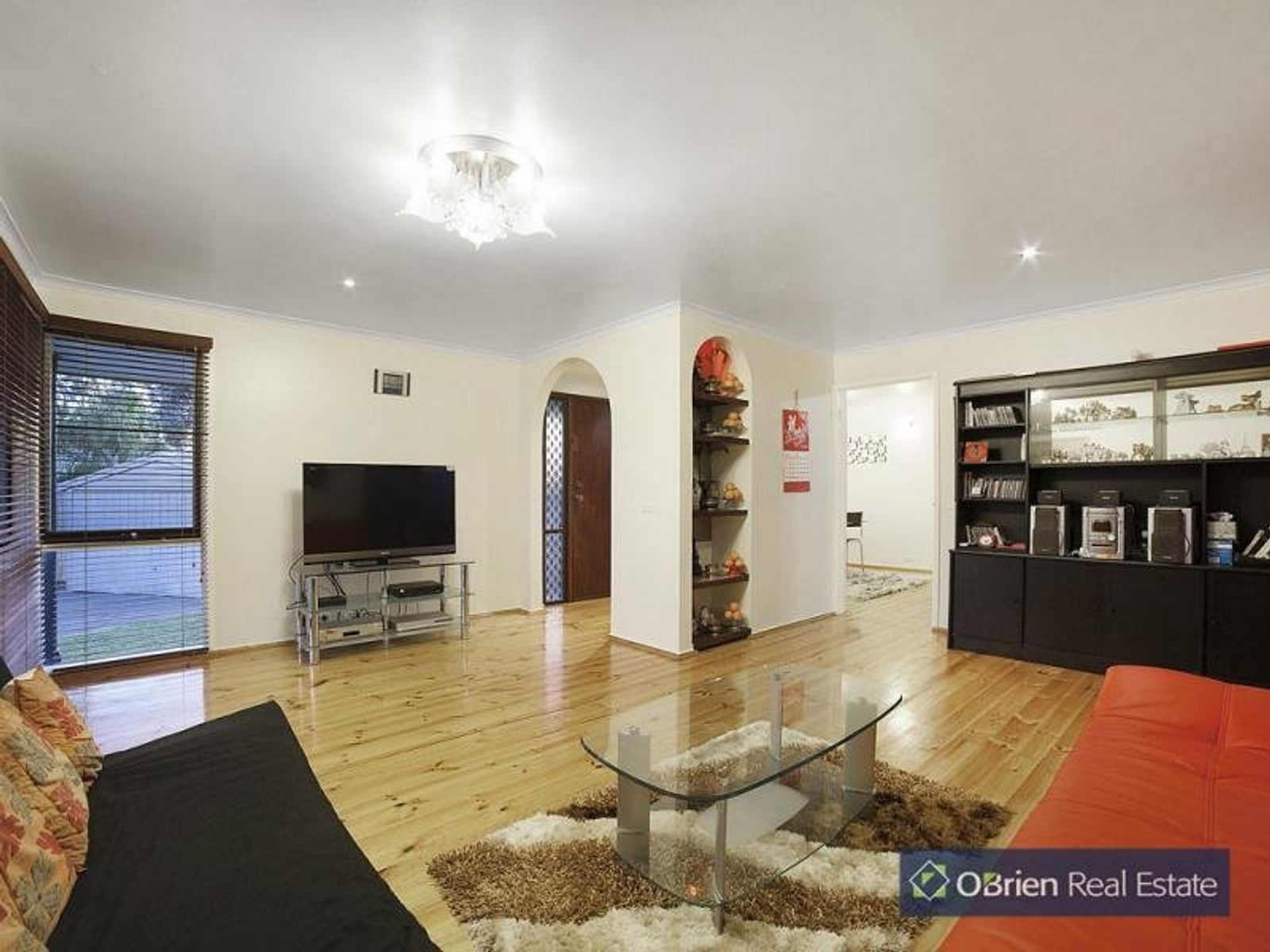 10 Glencaple Court, Endeavour Hills, VIC 3802, Endeavour Hills - Thumbnail 2