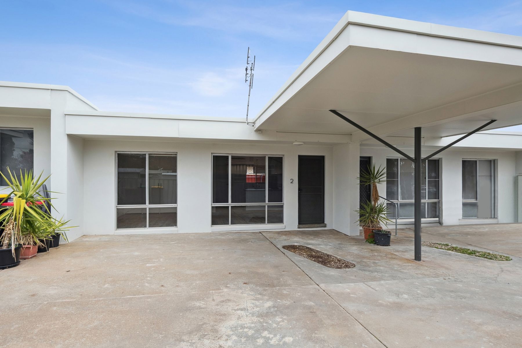 2/57 Lockwood Road, Kangaroo Flat VIC 3555, Kangaroo Flat - Thumbnail 2