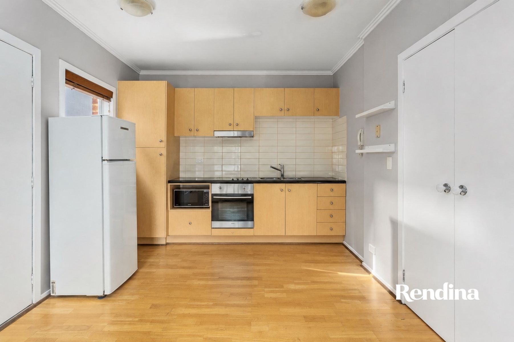4/2 Newmarket Way, Flemington - Thumbnail 2
