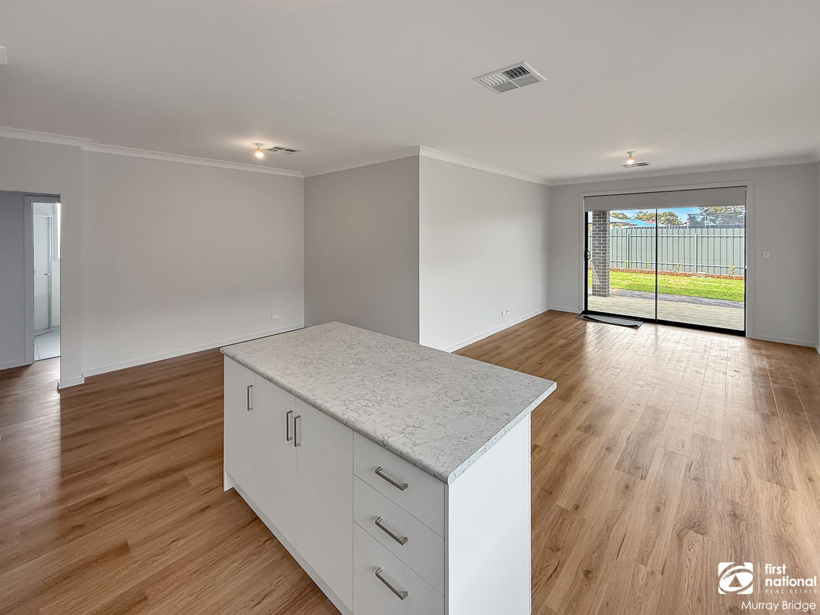 21 Grassmere Dr, Murray Bridge SA 5253, Murray Bridge - Thumbnail 4