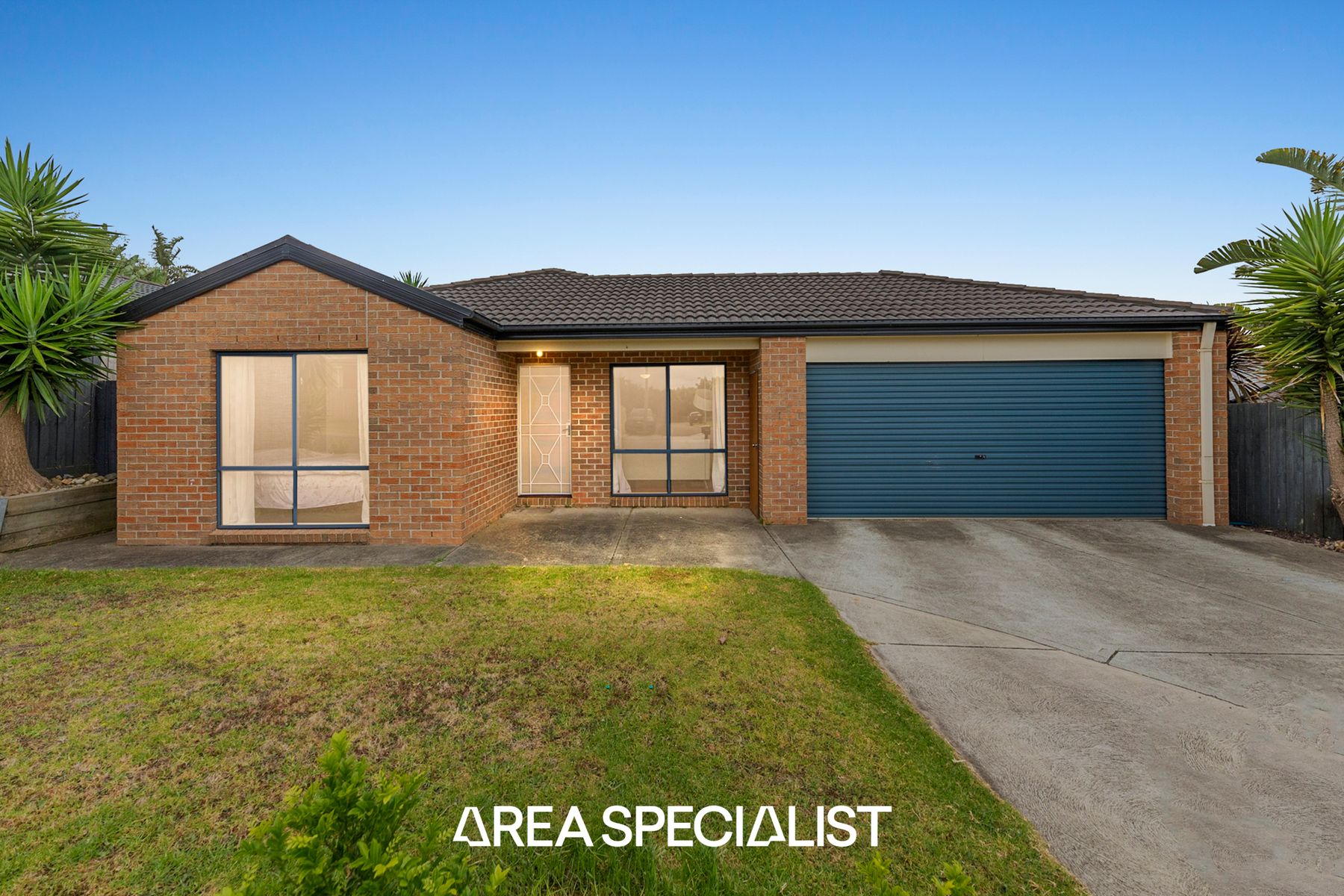 10 Ivory Drive, Pakenham, VIC 3810, Pakenham - Thumbnail 2