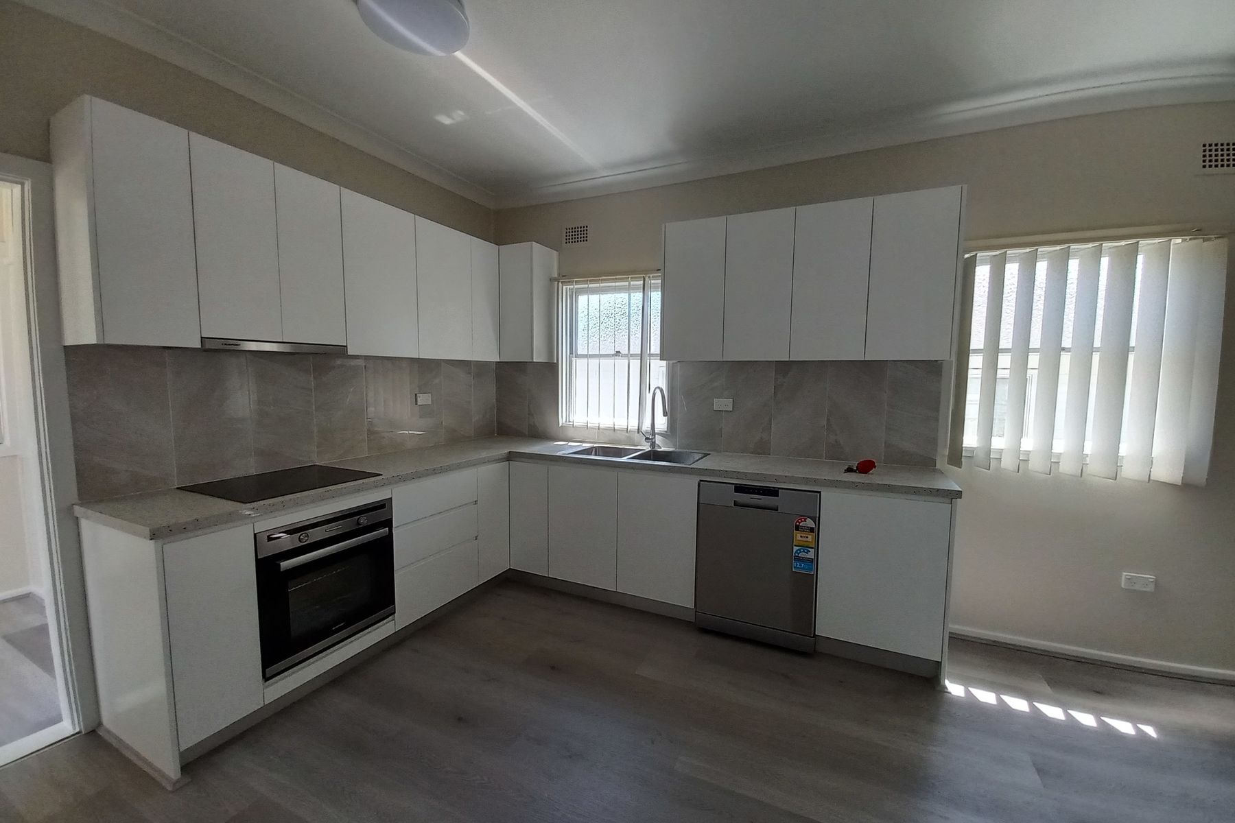 60 Cooper Road, Birrong NSW 2143, Birrong - Thumbnail 4