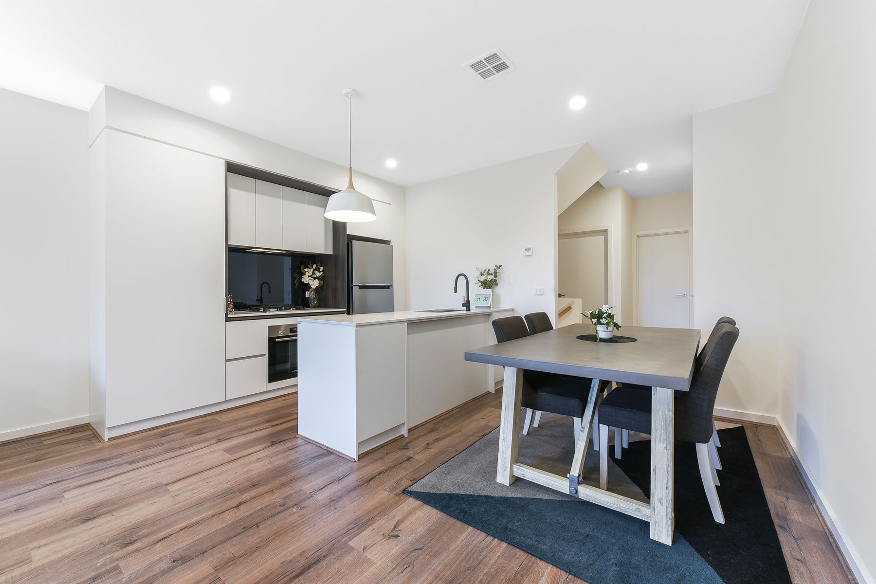 9 Benz Street, Noble Park, VIC 3174, Noble Park - Thumbnail 4