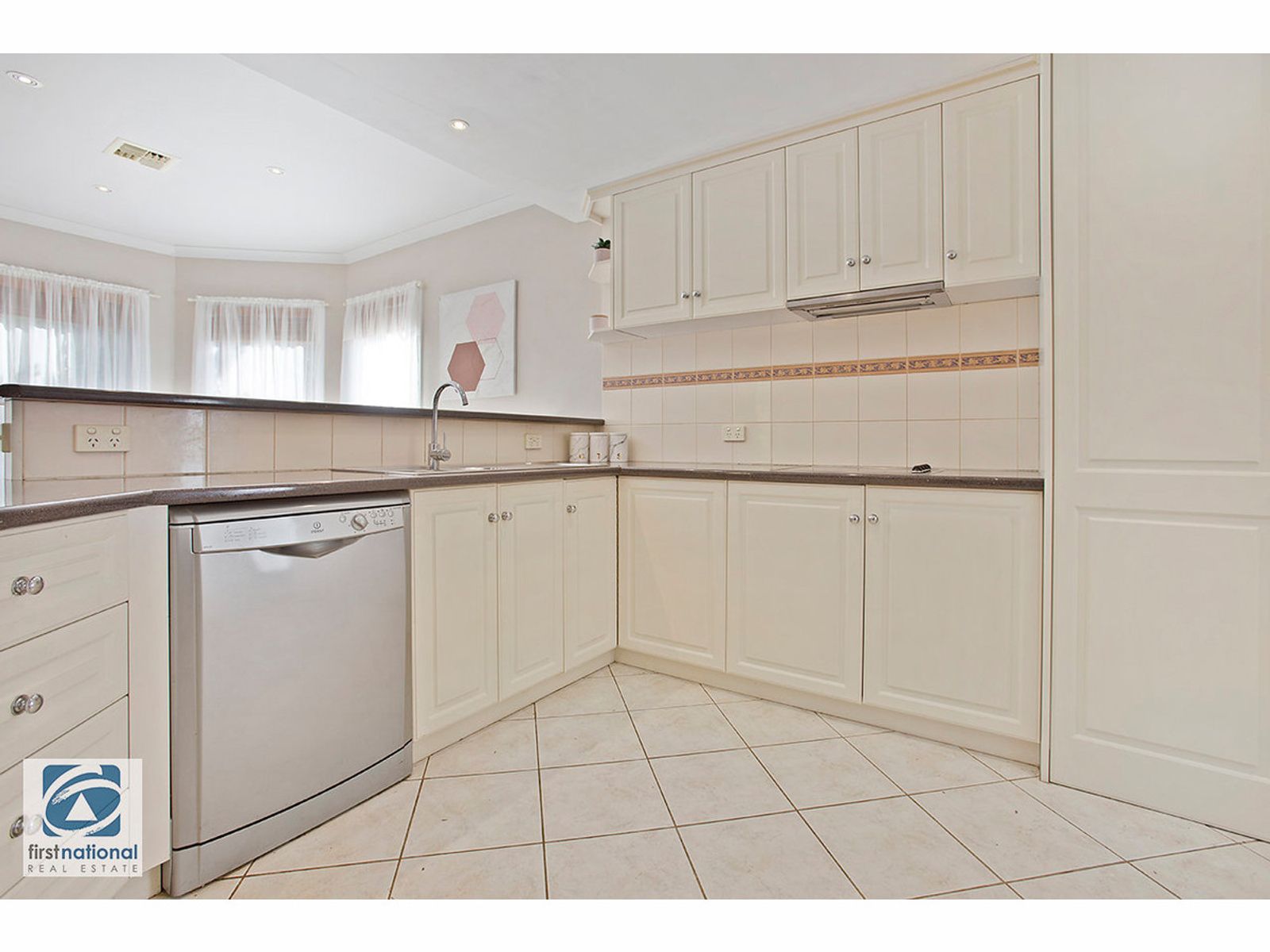 9 Hadlow Street, Warragul, VIC 3820, Warragul - Thumbnail 3