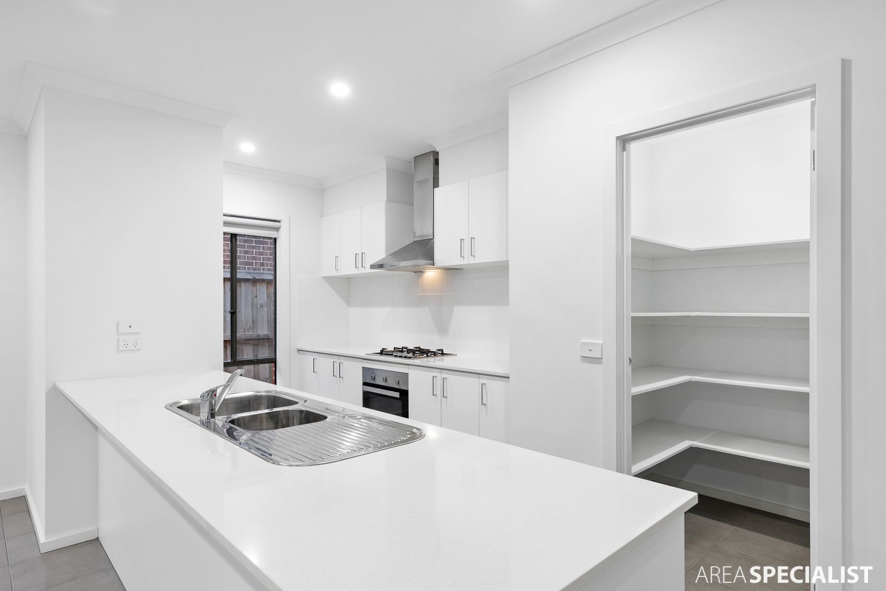 15 Amersfort Street, Point Cook, VIC 3030, Point Cook - Thumbnail 7