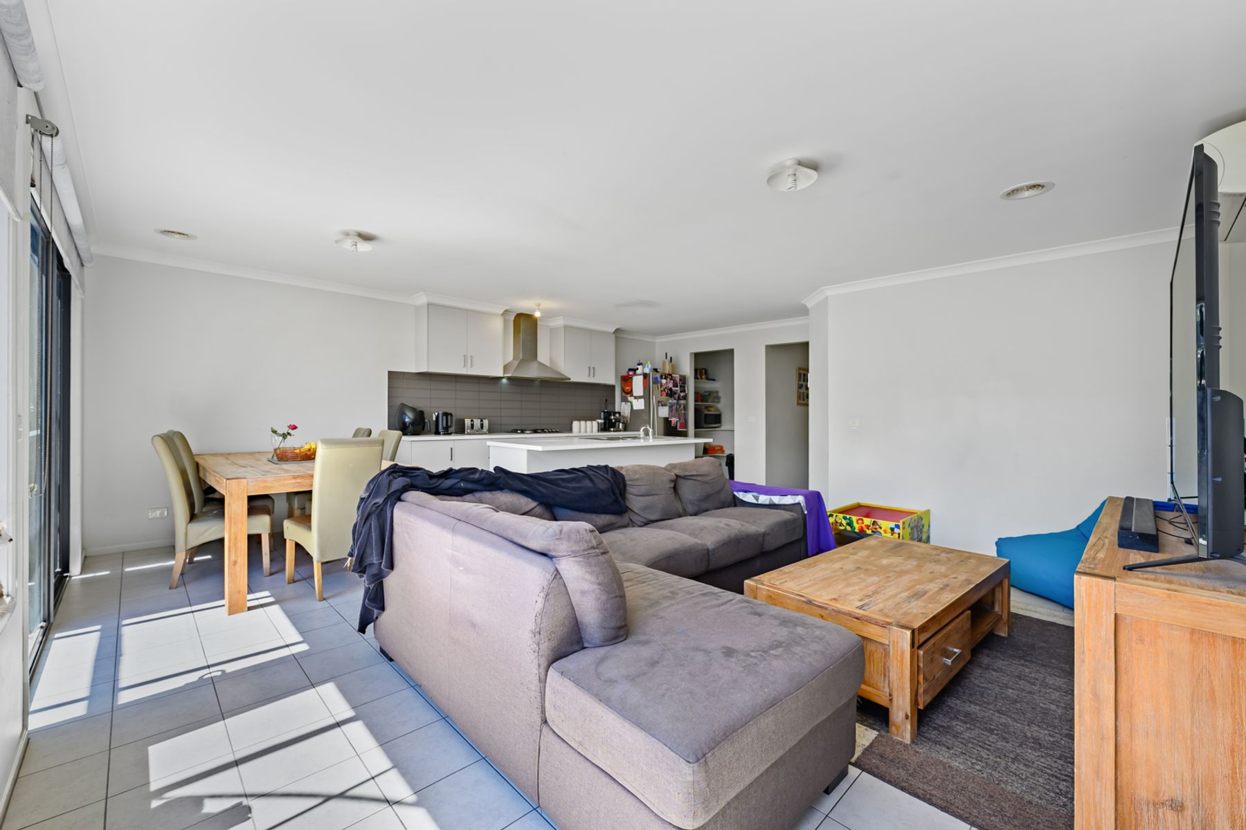 39 Pettitt Crescent, Norlane, VIC 3214, Norlane - Thumbnail 2