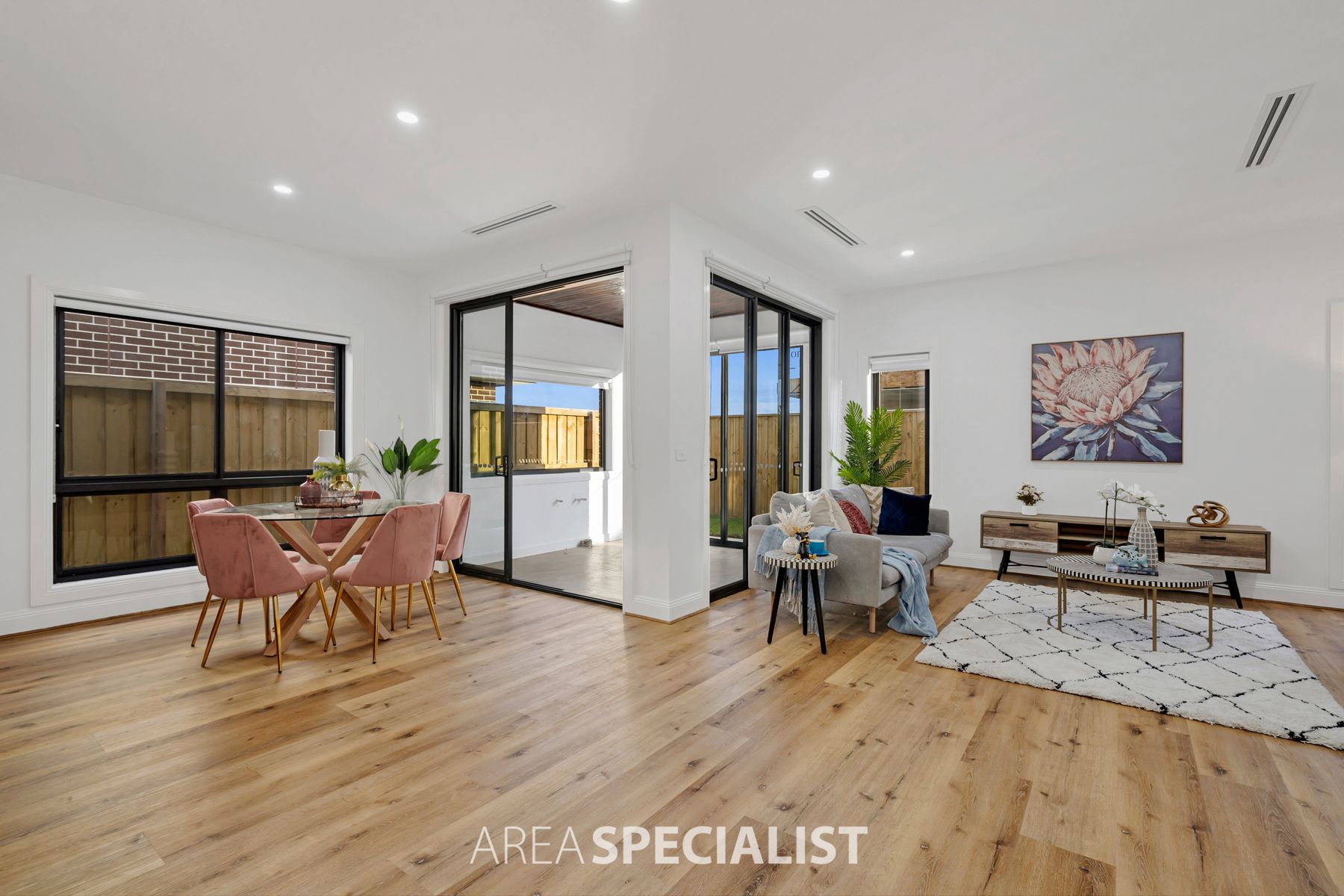 48 Burnbank Parade, Clyde North, VIC 3978, Clyde North - Thumbnail 4