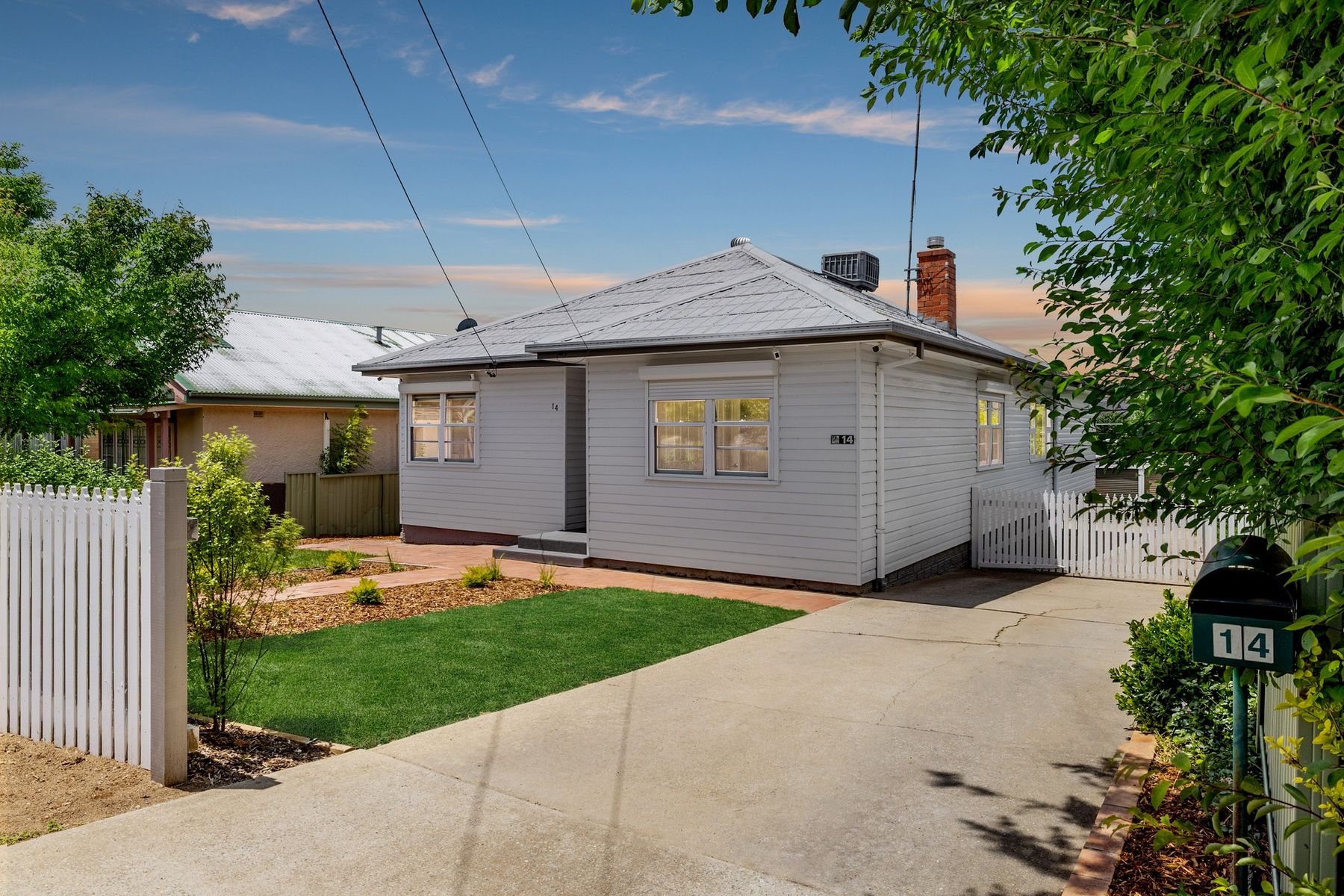 14 The Crescent, Queanbeyan - Thumbnail 2