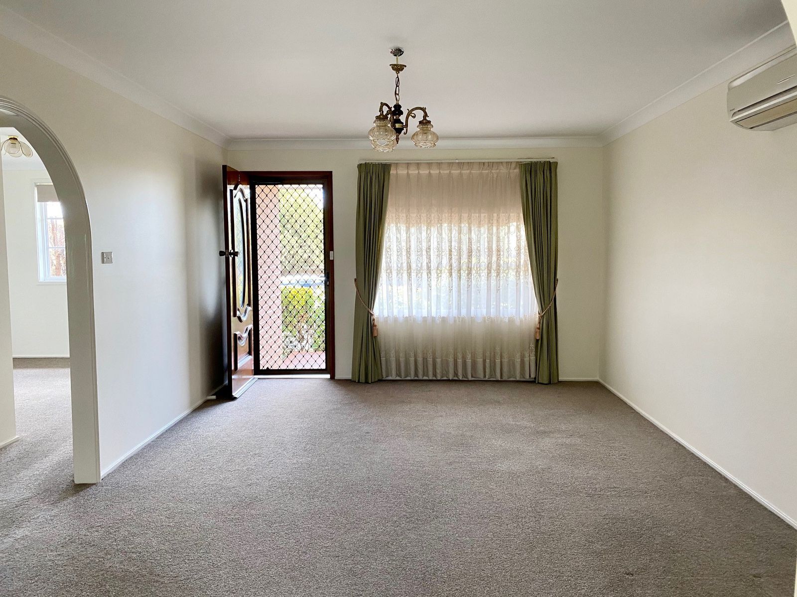 8/157 Carthage Street, Tamworth NSW 2340, Tamworth - Thumbnail 2