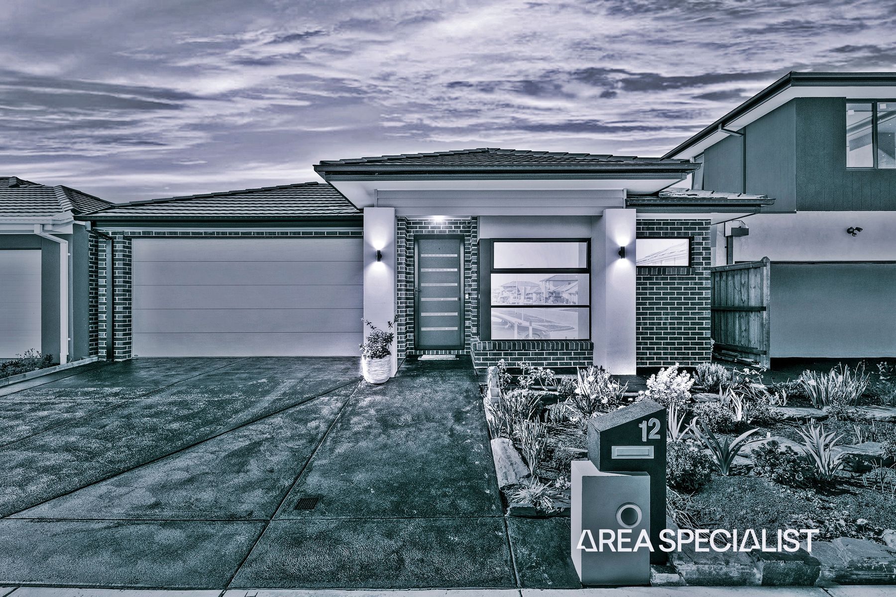 12 Undara Road, Clyde North, VIC 3978