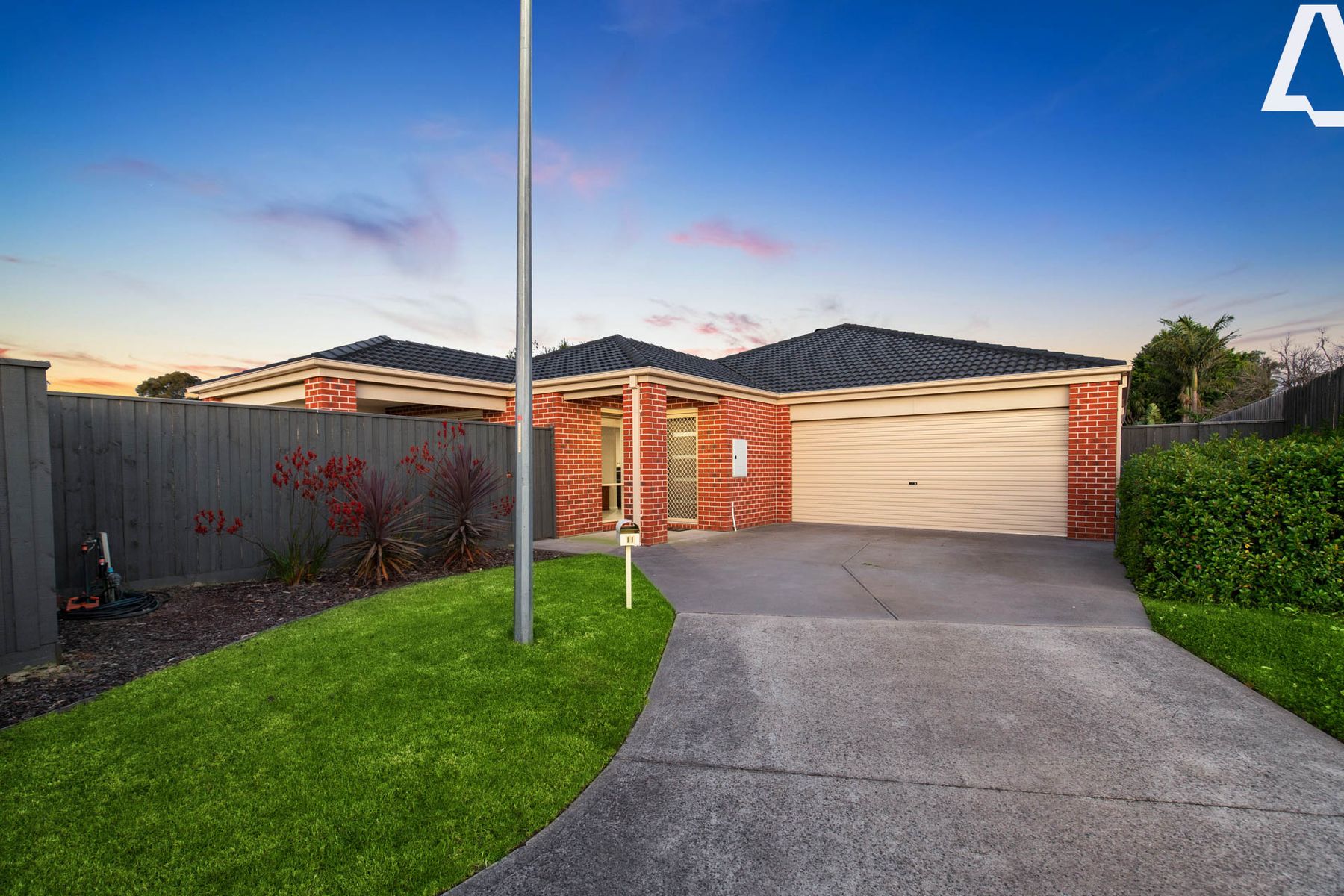 11 Stockhaven Circuit, Langwarrin, VIC 3910, Langwarrin - Thumbnail 2