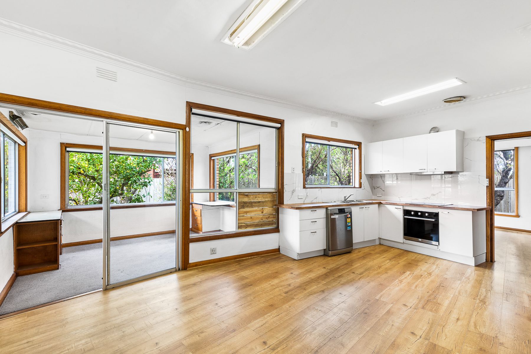 95 Princes Highway, Werribee, Werribee - Thumbnail 4