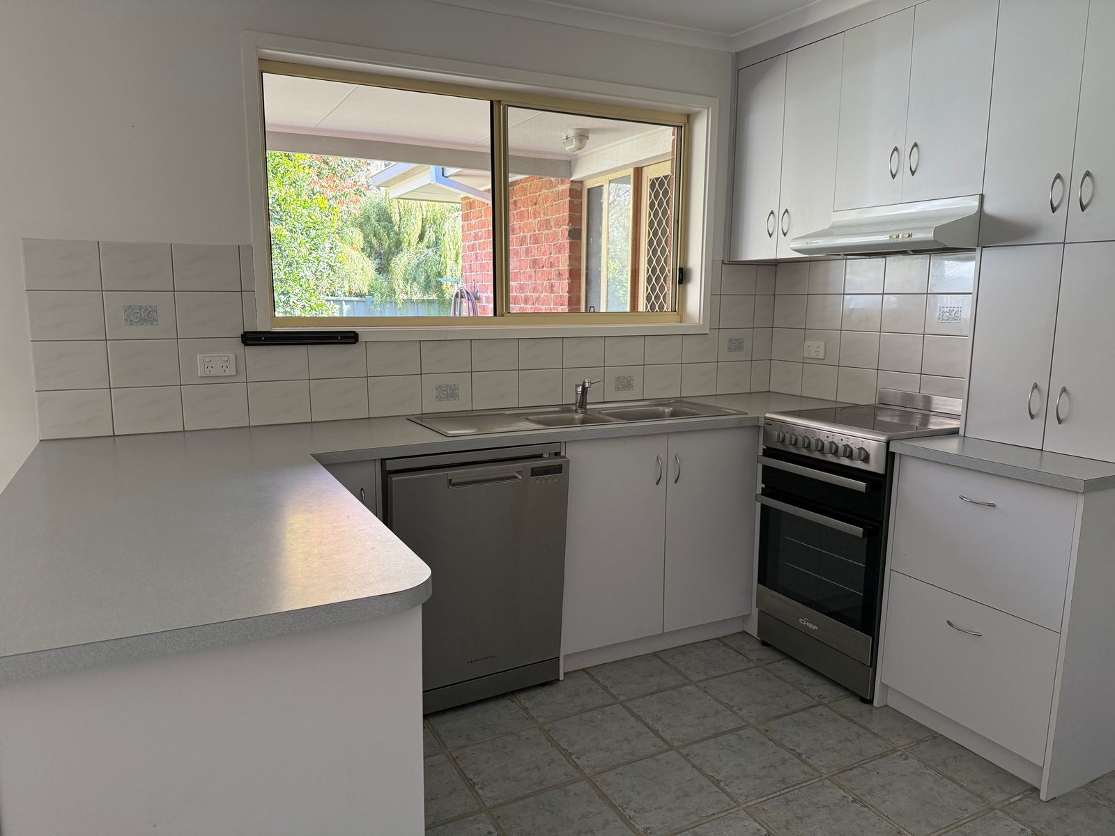 28 Gavan Street, Bright VIC 3741, Bright - Thumbnail 4