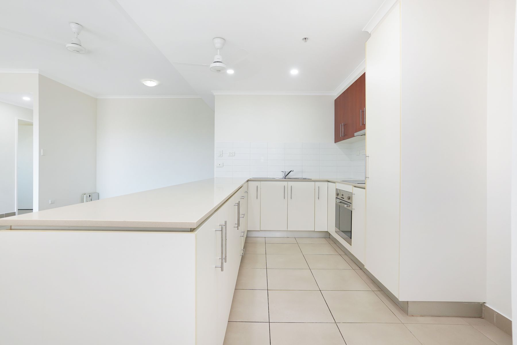 20/96 Woods Street, Darwin City NT 0800, Darwin City - Thumbnail 4