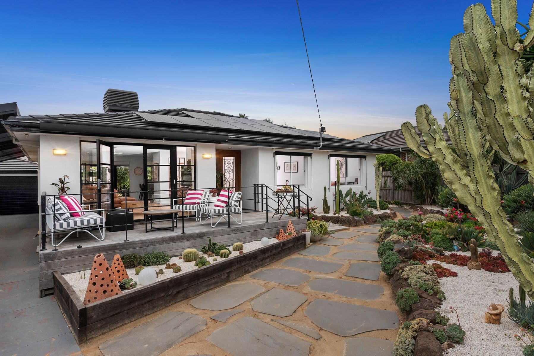 4 Riordan Court, Mornington, VIC 3931, Mornington - Thumbnail 2