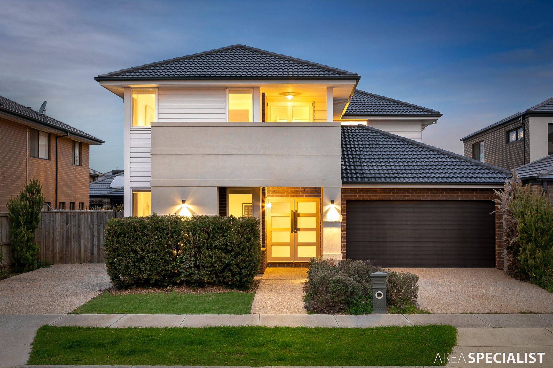 11 Stoneleigh Circuit, Williams Landing, VIC 3027, Williams Landing - Thumbnail 2