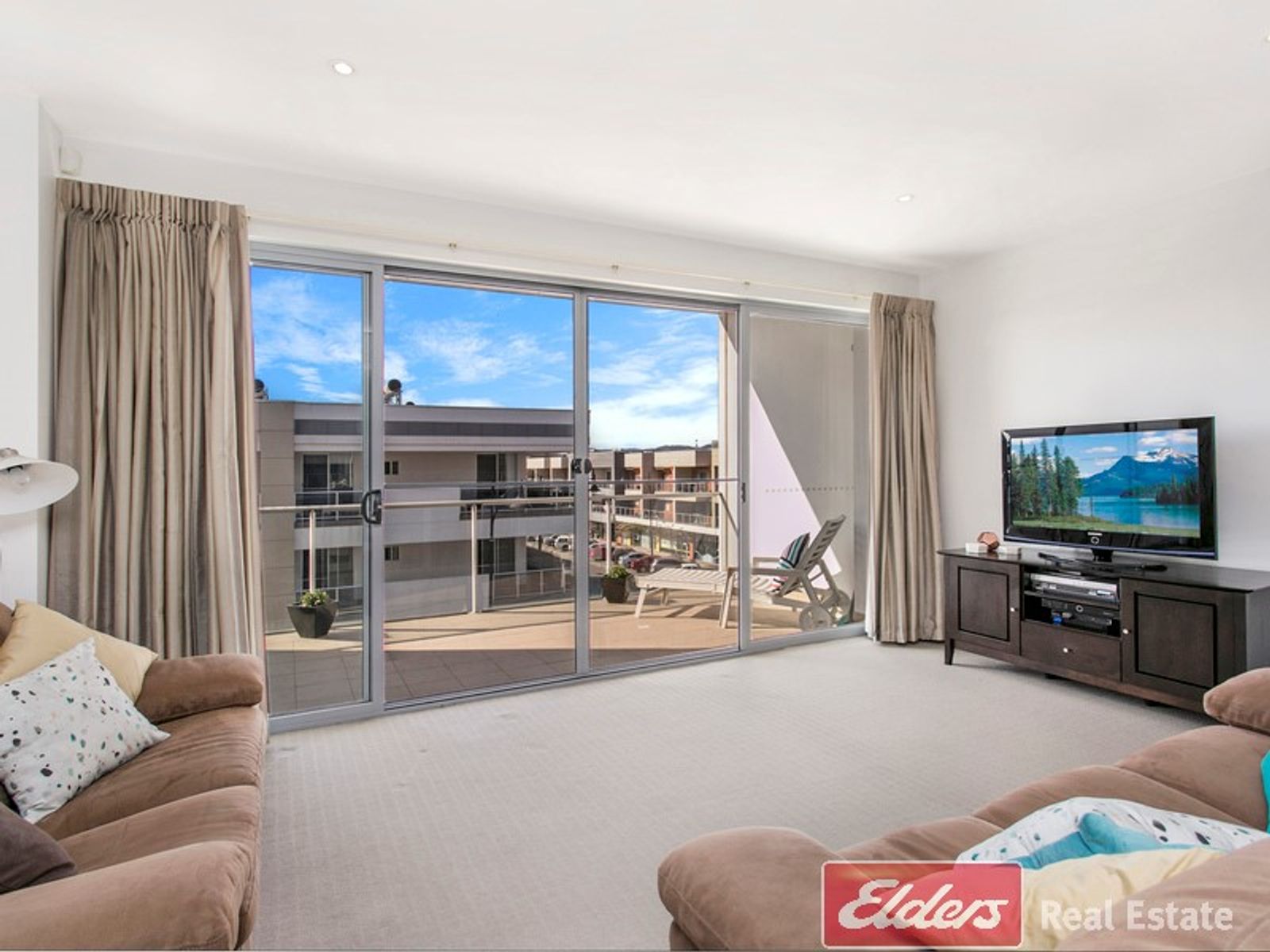 205/1, Mawson Lakes - Thumbnail 3