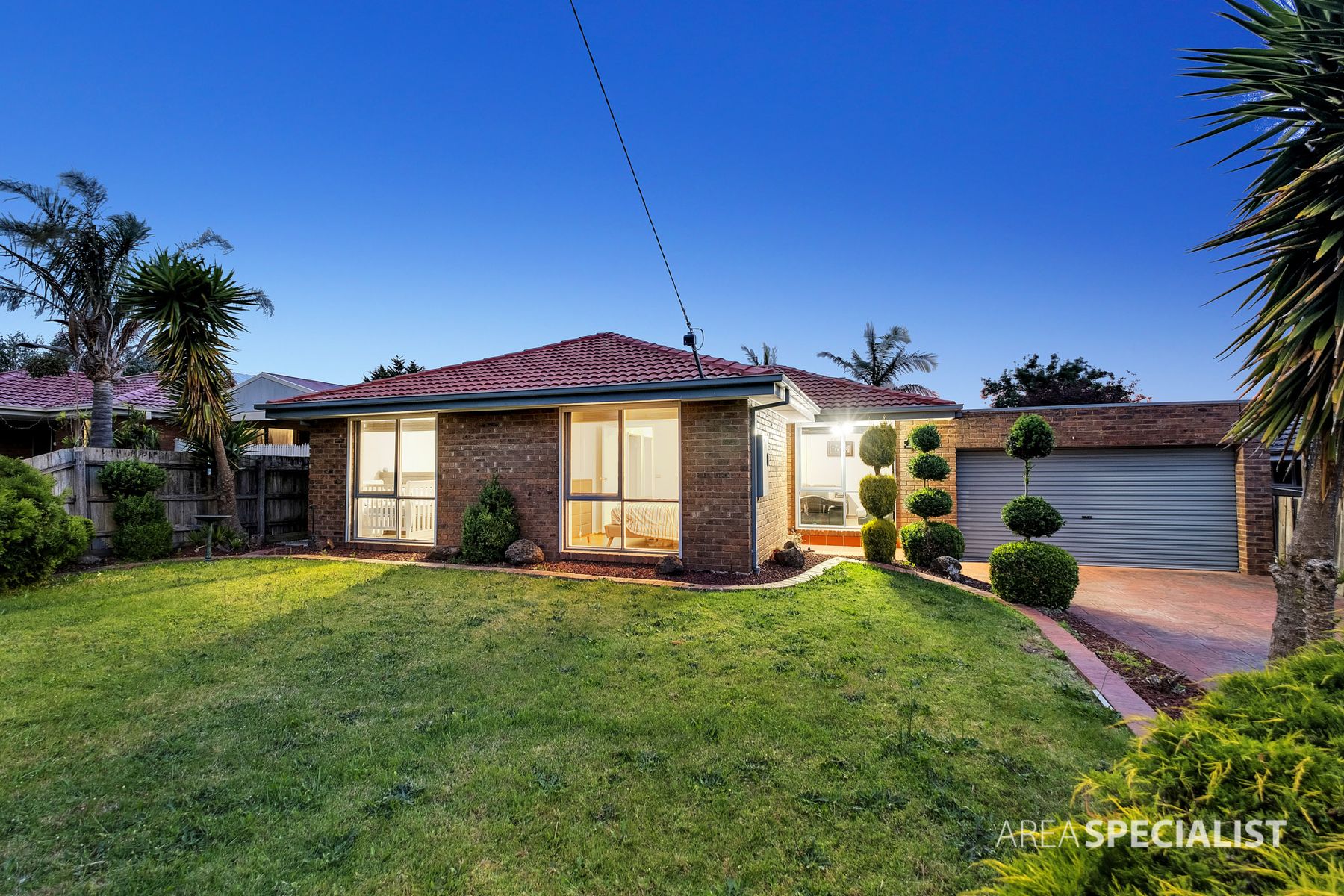 16 Lesley Drive, Hampton Park, VIC 3976, Hampton Park - Thumbnail 3