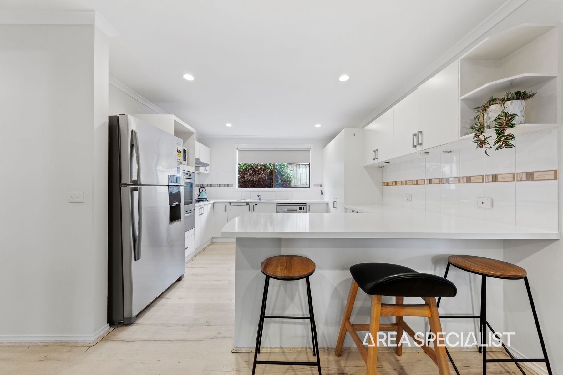 35 Bohemia Crescent, Pakenham, VIC 3810, Pakenham - Thumbnail 5