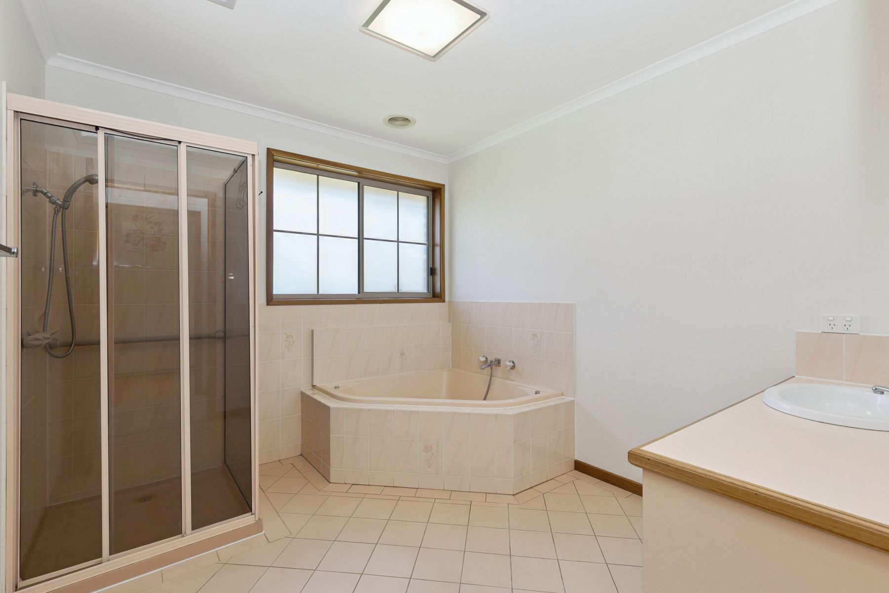 5 Landale Drive, Strathdale VIC 3550, Strathdale - Thumbnail 6