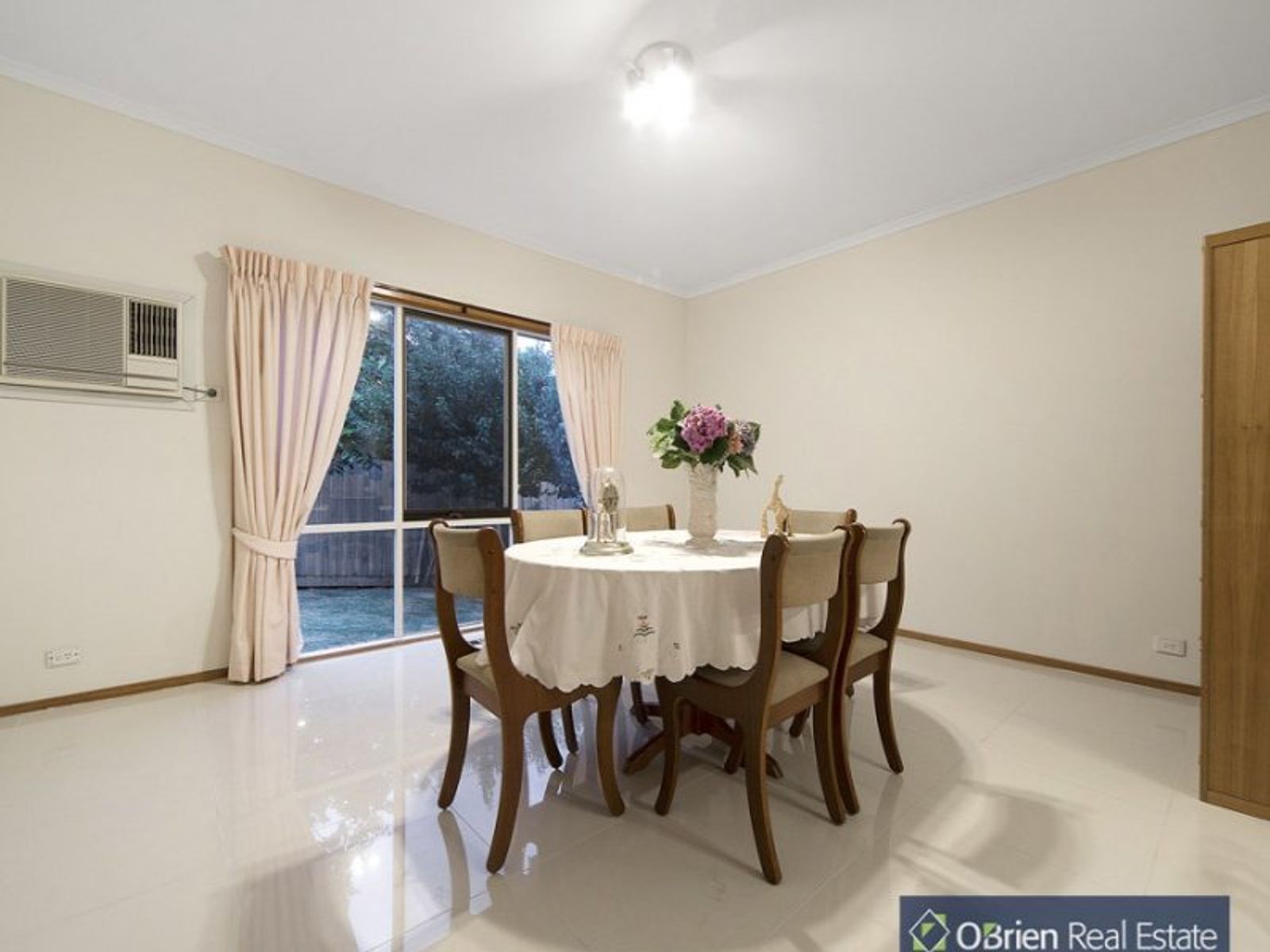 11 Chivell Close, Endeavour Hills, VIC 3802, Endeavour Hills - Thumbnail 5