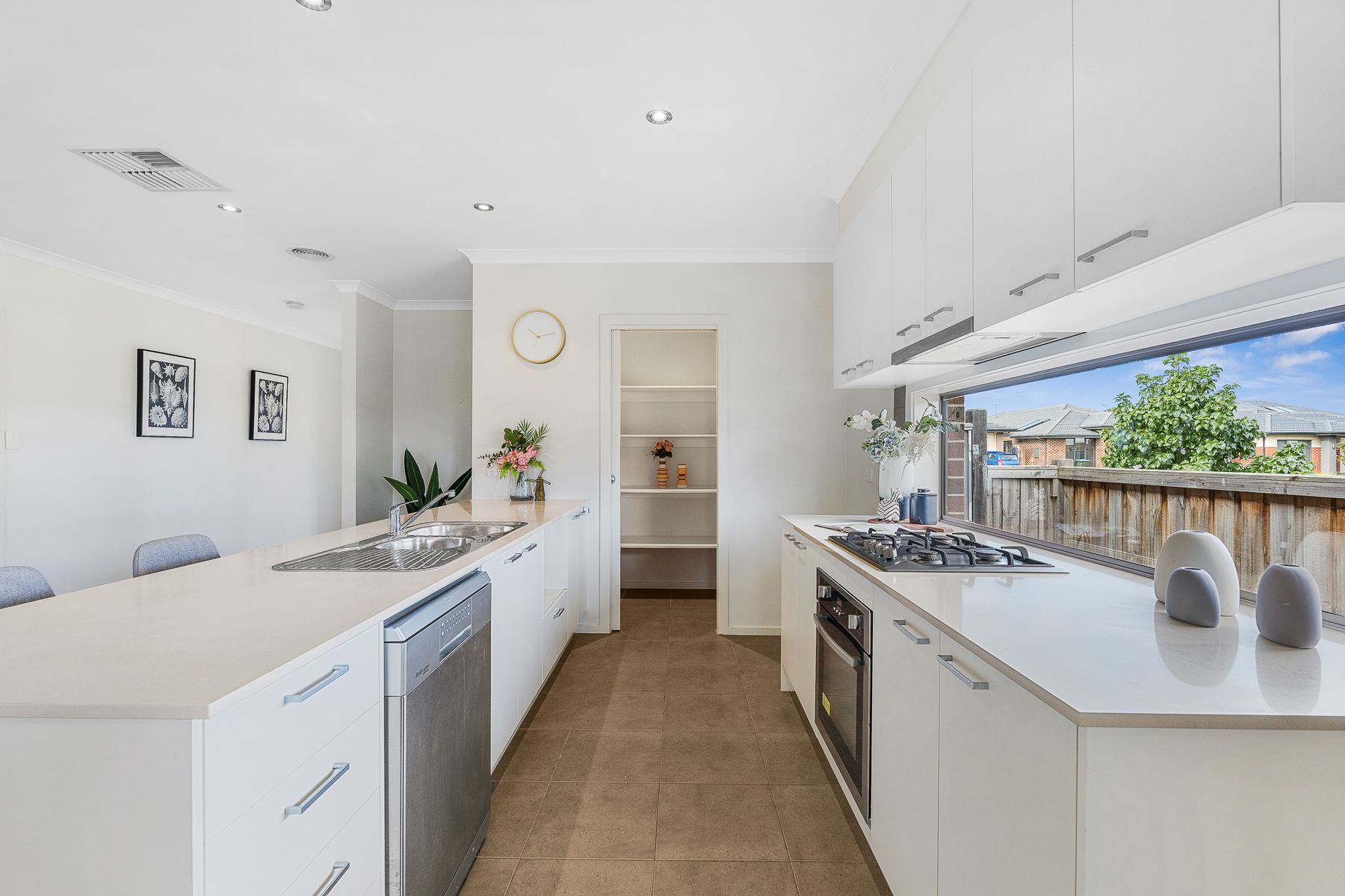 91 Middleton Drive, Point Cook, VIC 3030, Point Cook - Thumbnail 5
