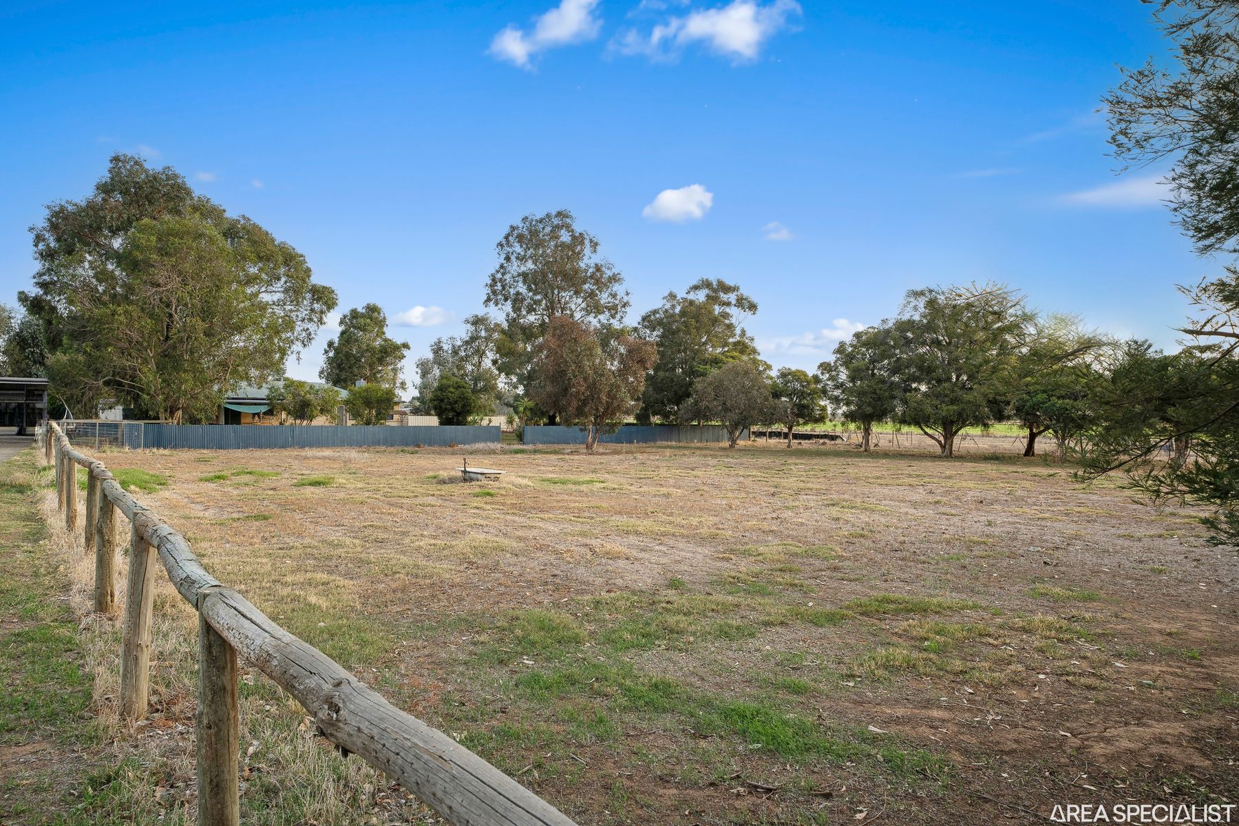 027 Open2view ID942595 359 Peter Clay Road