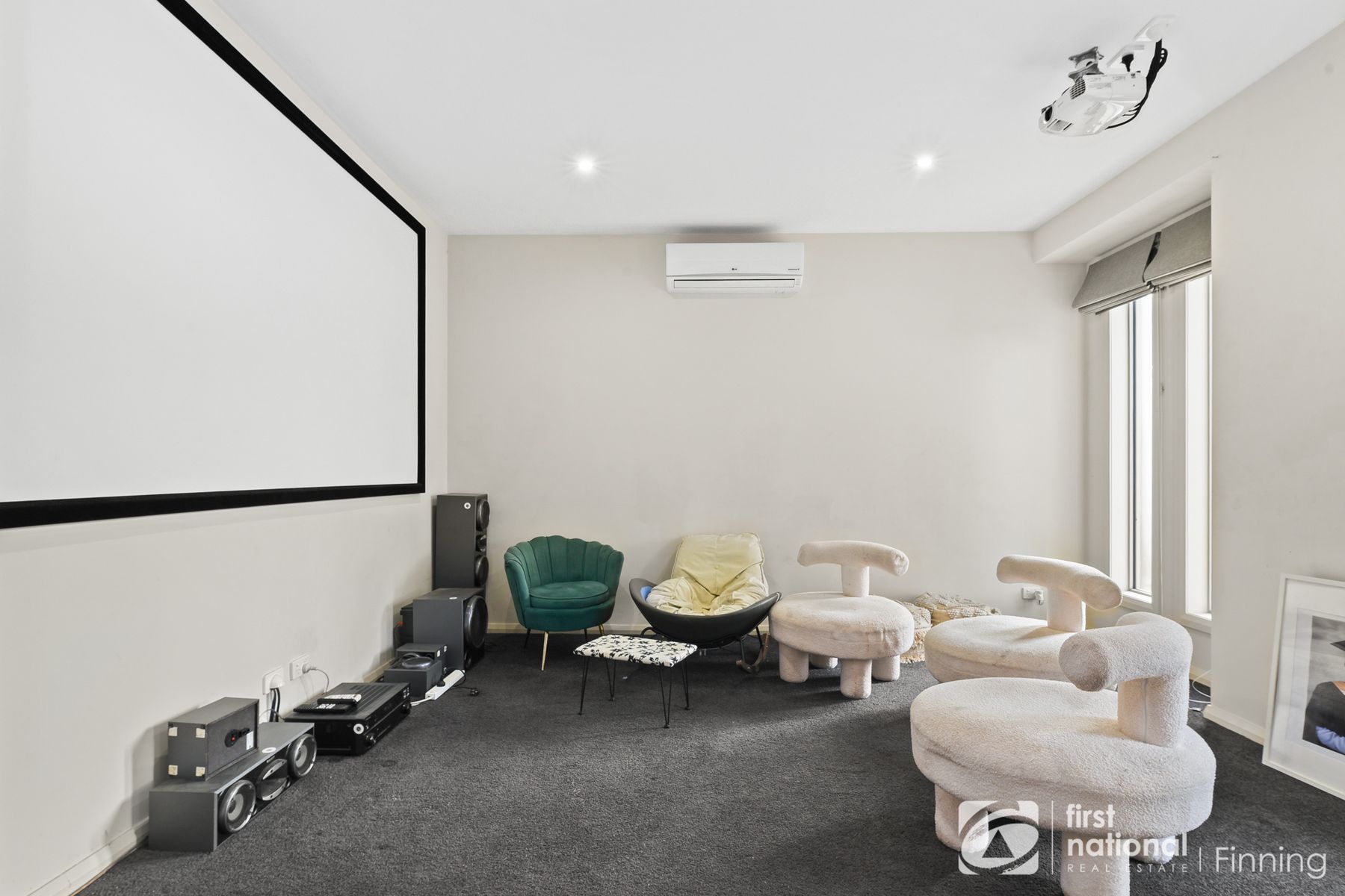 22 Mickleham Drive, Cranbourne North VIC 3977, Cranbourne North - Thumbnail 6