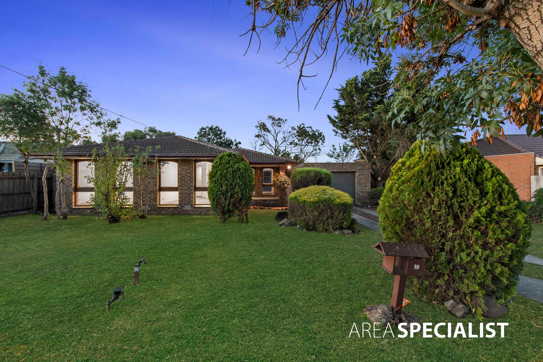 19 Merrett Avenue, Hoppers Crossing, VIC 3029, Hoppers Crossing - Thumbnail 2